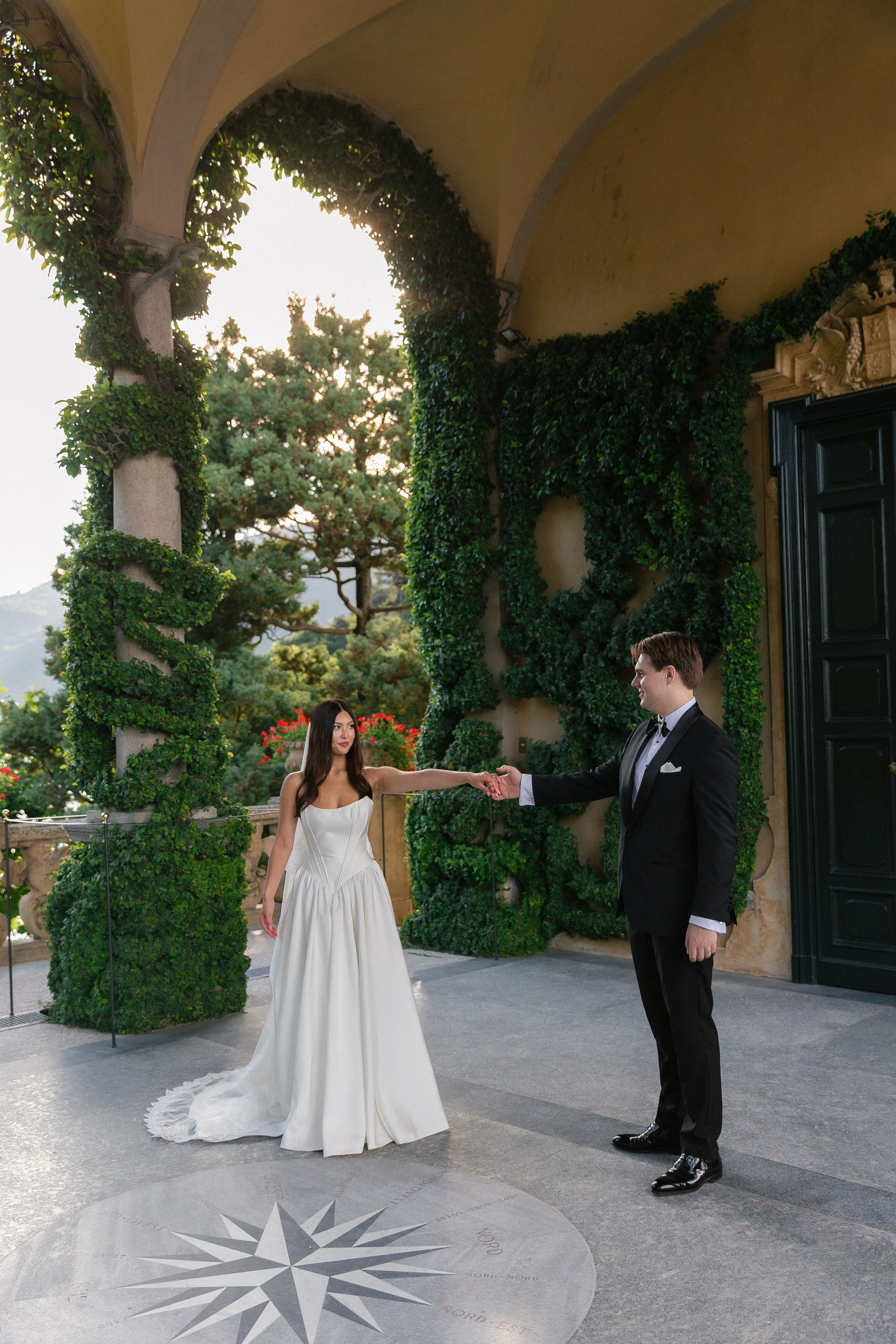 Lily & Zach, Villa del Balbianello. Photographer in Italy Anna Linnik