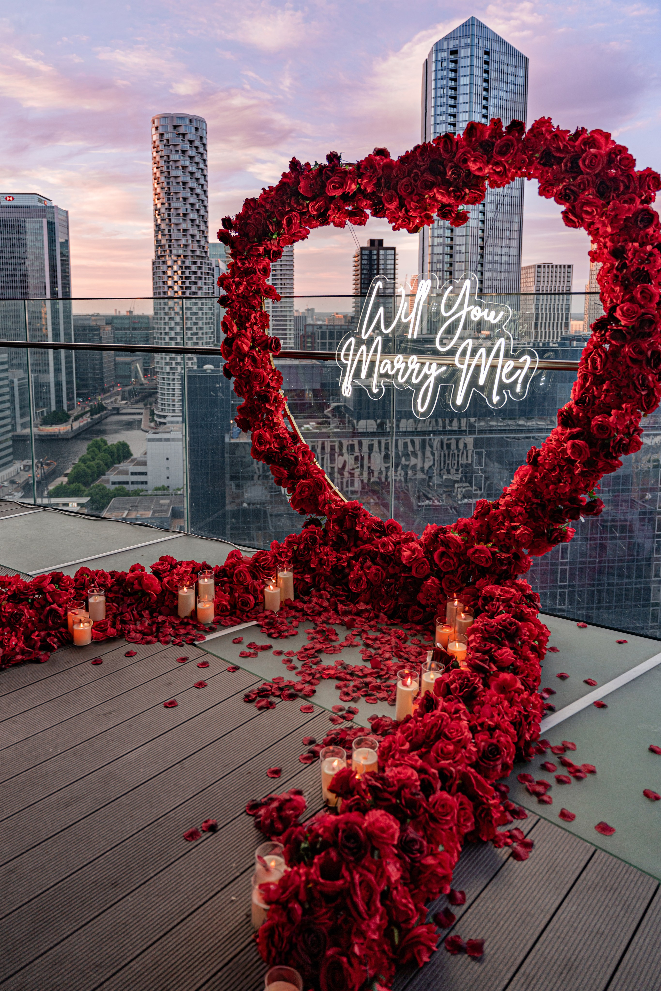 Proposal at the Arena Tower. Tonya Kyrylenko photographer in London