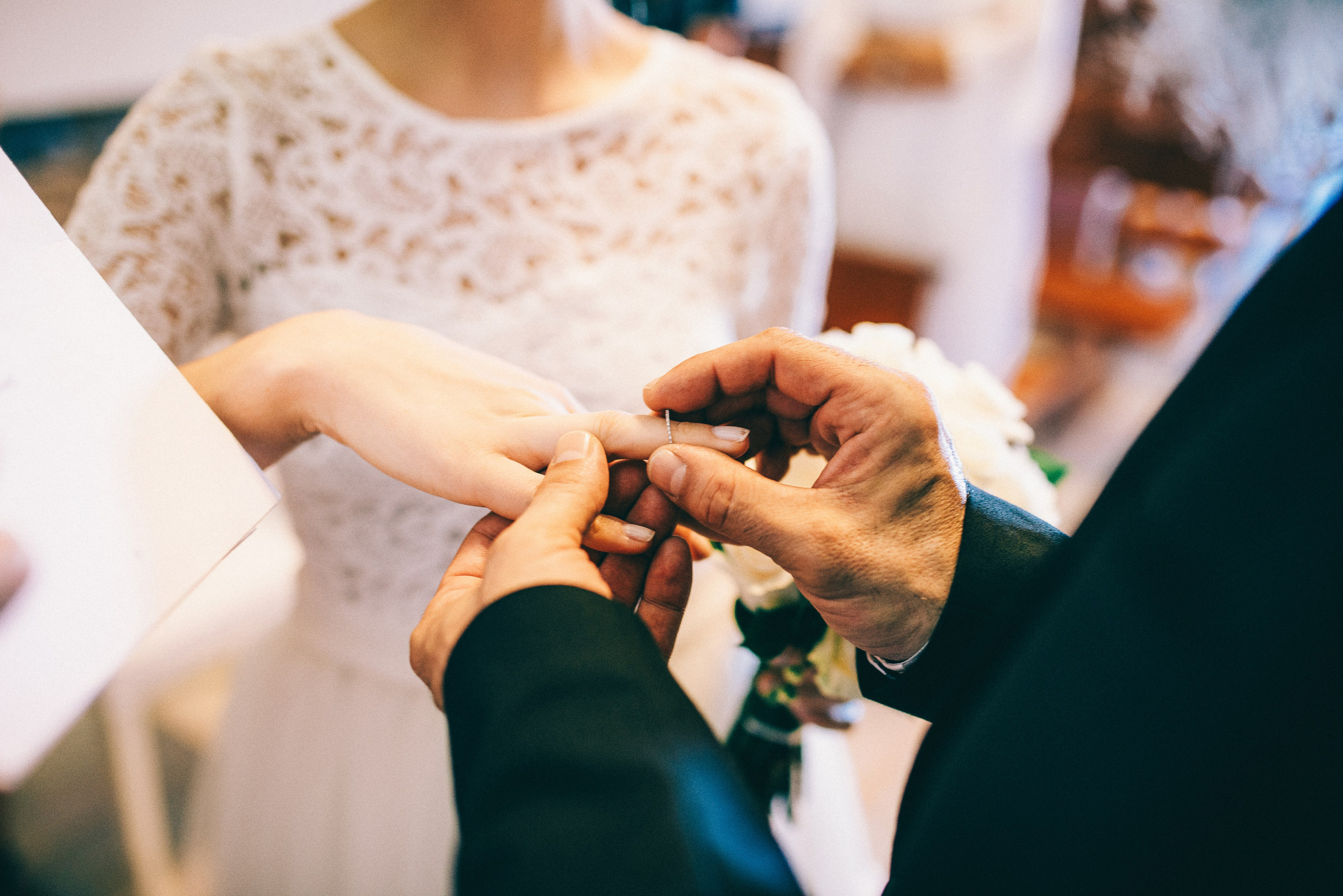 Una boda de ensueño en San Juan de Gaztelugatxe. Fotógrafo profesional Bilbao
