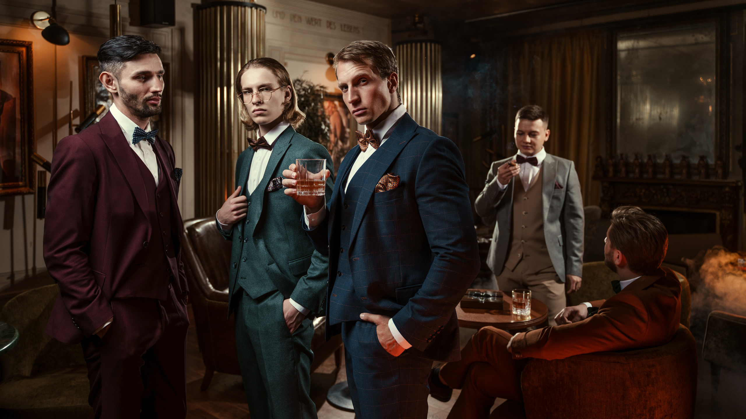 Men’s suits photography. Il fotografo Dmitrii Shmatov