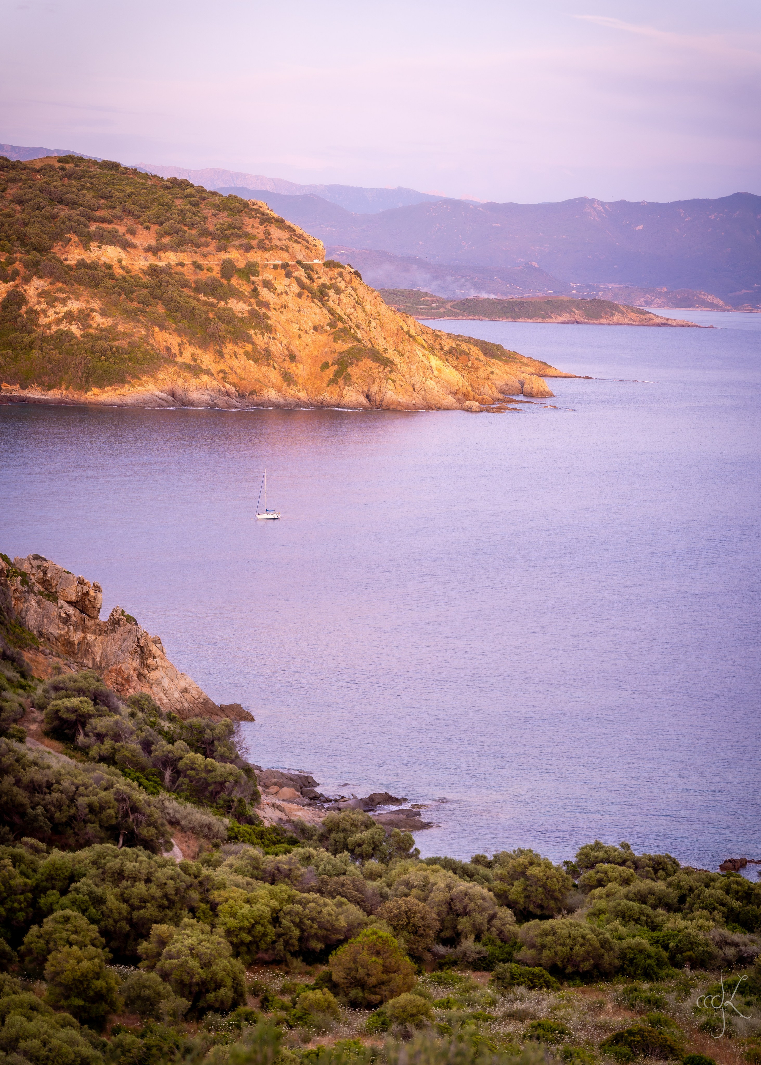 FLOWTIME: the 6th Cargèse summer school. Expect Miracles Photography by Kate & Andrew