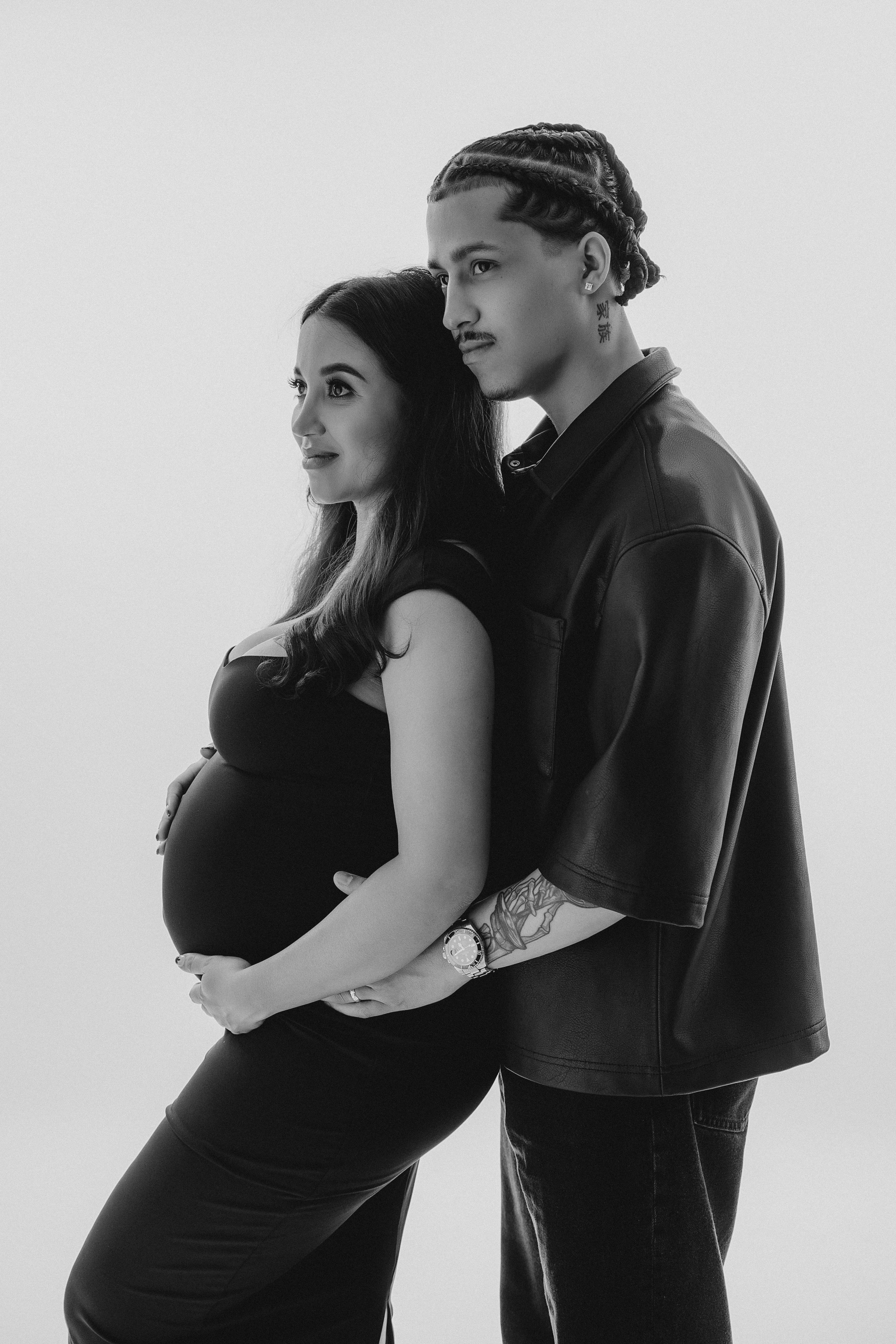 STUDIO: Barbara. Maternity/Love story/Wedding photographer