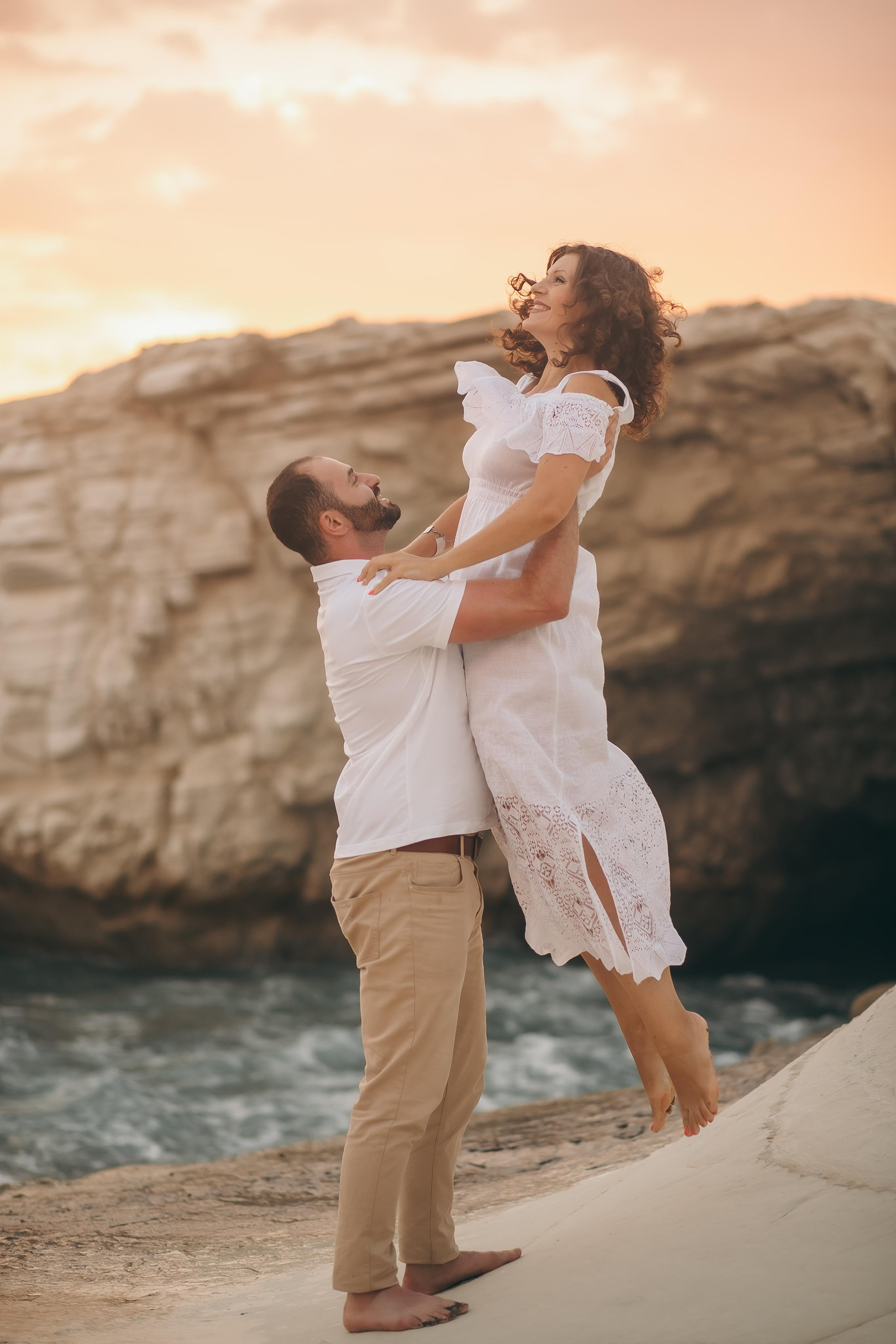 Кристина и Алекс. Лав-Стори. Белые Камни. Photographer in Cyprus