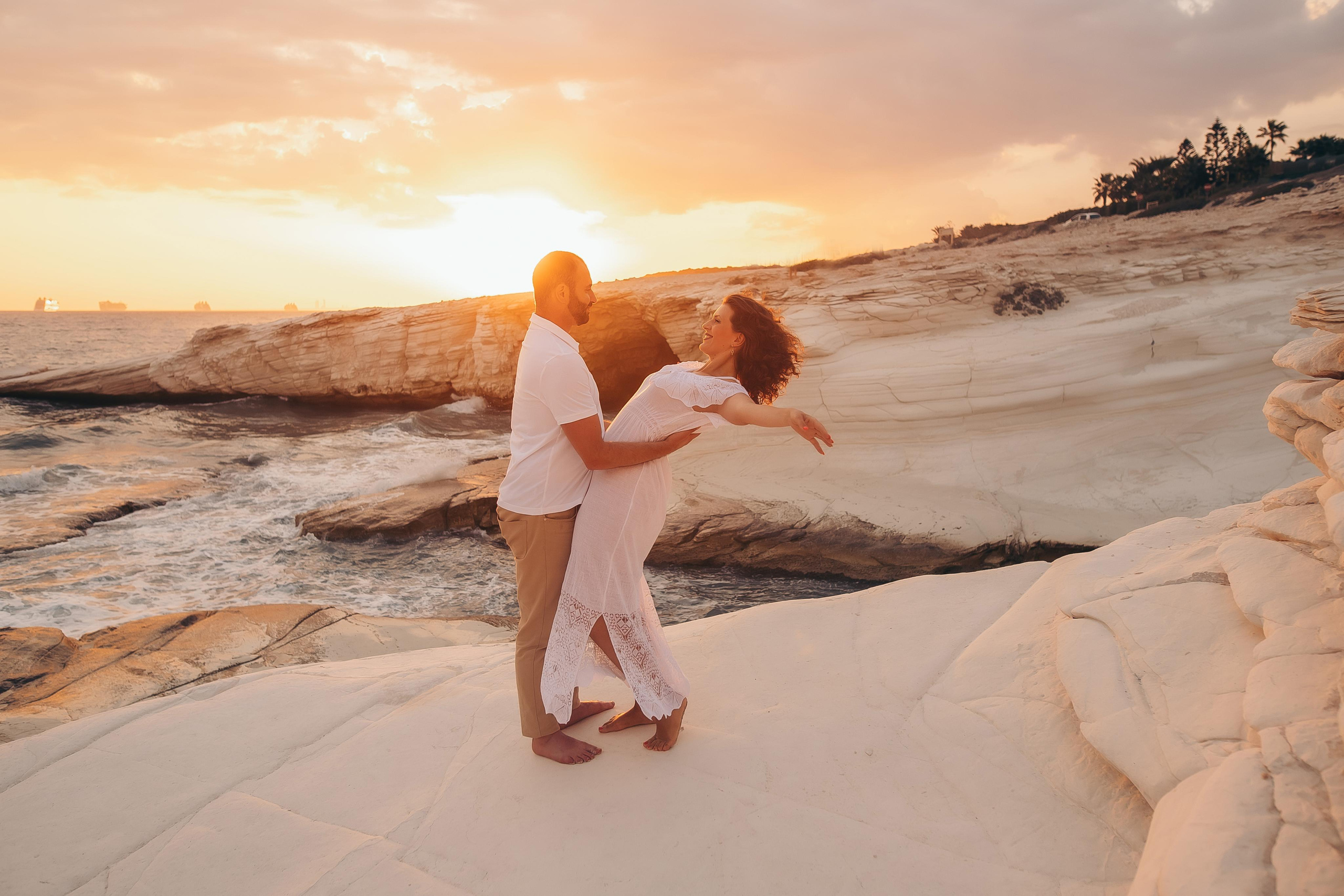 Кристина и Алекс. Лав-Стори. Белые Камни. Photographer in Cyprus