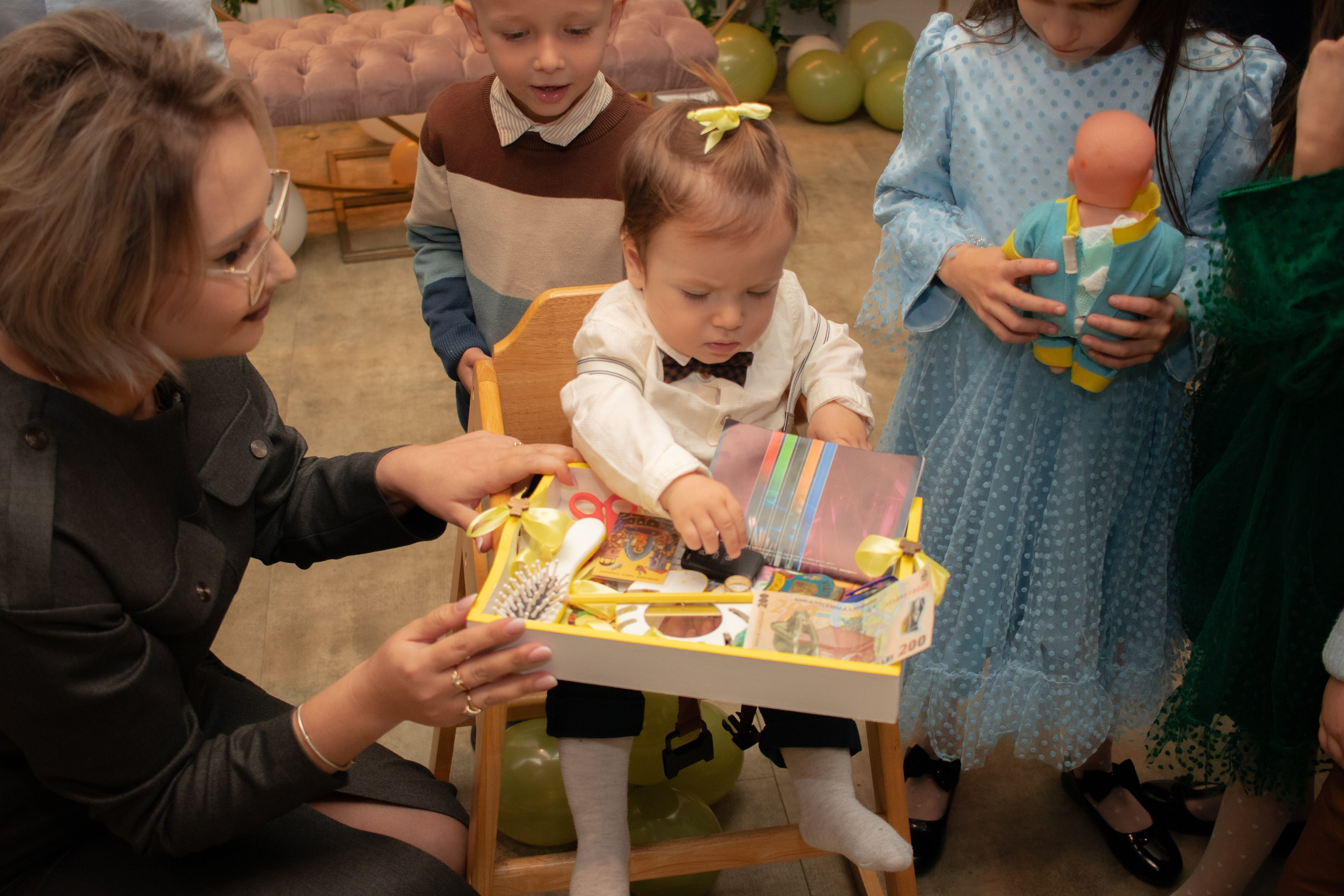 Damian- un an. Fotograf si videograf — evenimente si studio