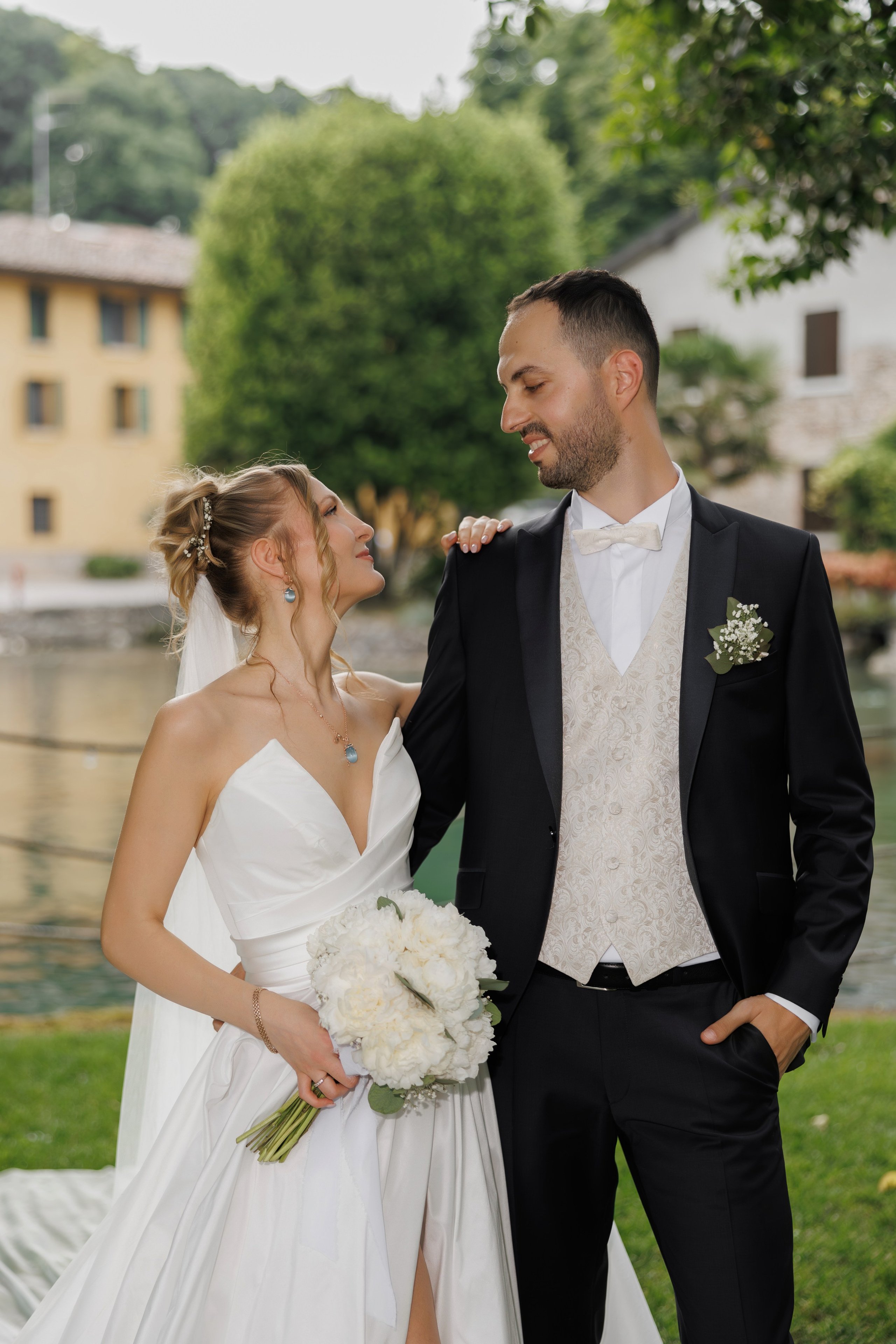 Wedding. Fotografo professionista specializzato in fotografia di matrimoni, cermonie ed eventi!