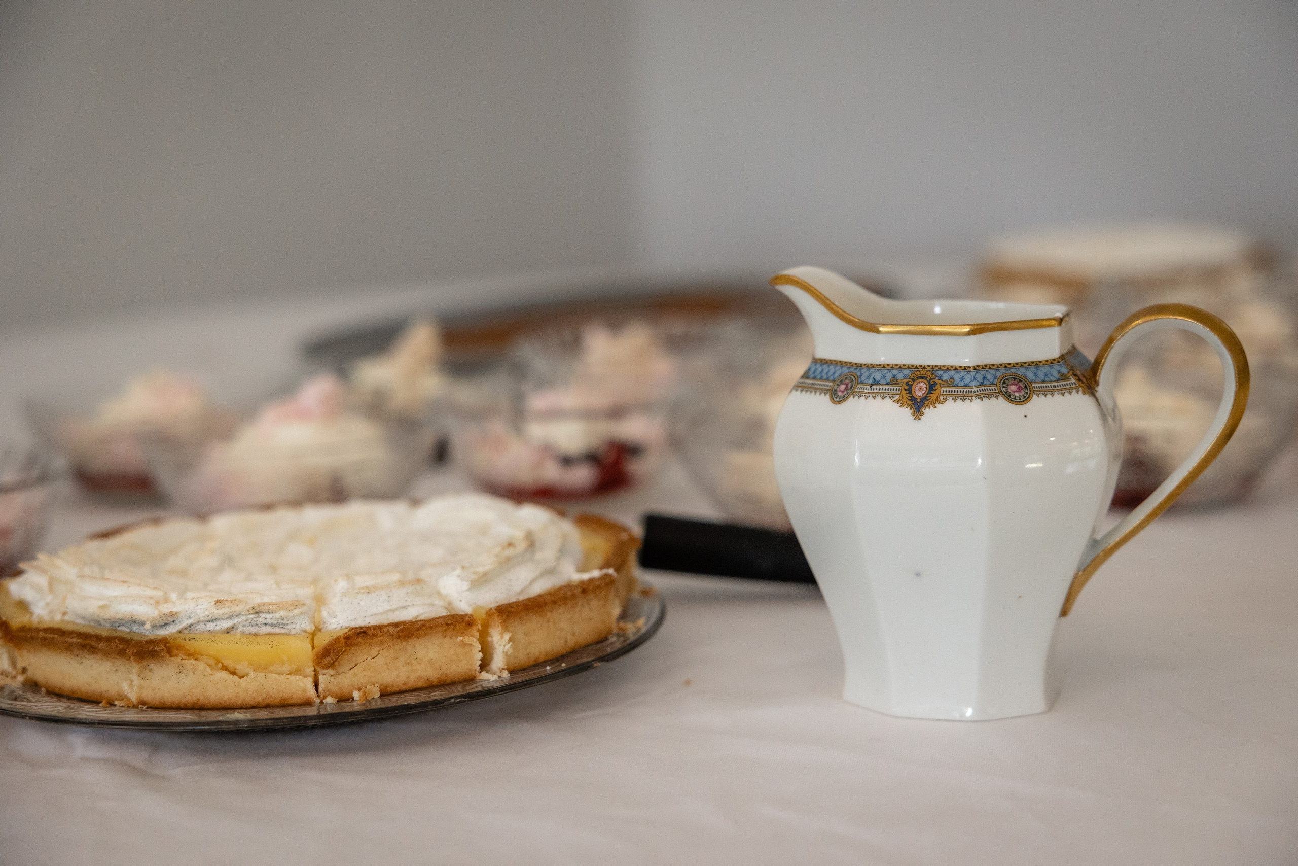 Olivia & Robbie. Wedding in South West of France at Chateau de la Borderie. Benest. Eugenie Smirnova — wedding, corporate and lifestyle photographer in Toulouse and Southwest France