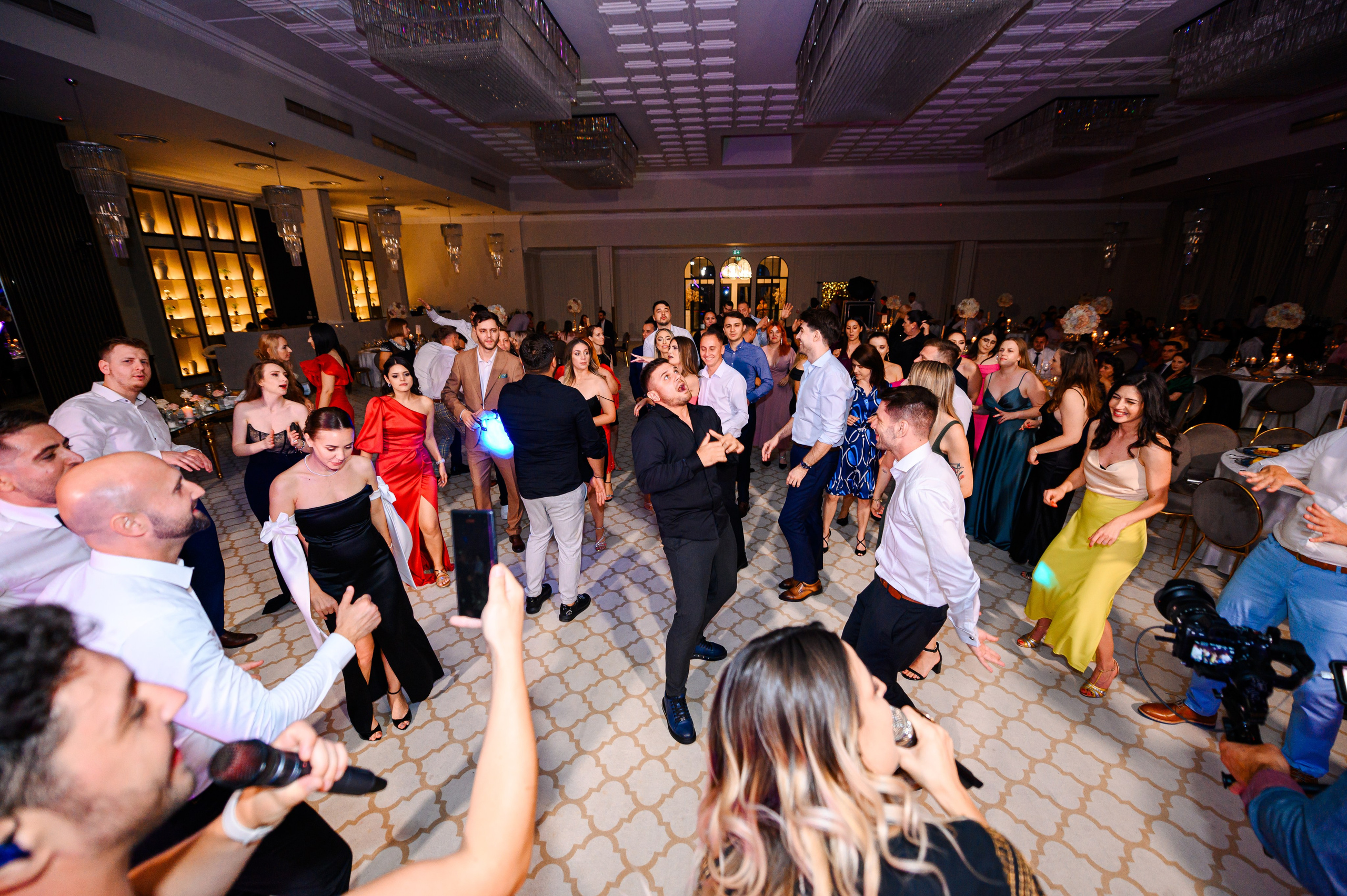 Madalina & Ovidiu. Mugurel Olteanu Fotograf