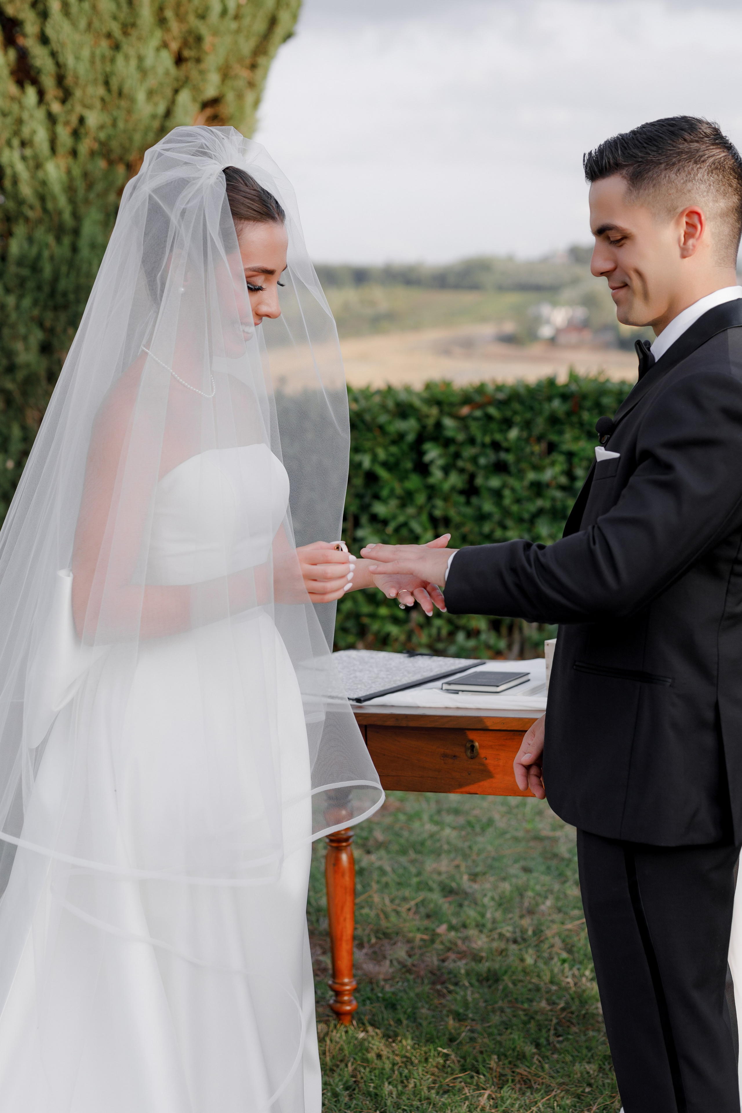 Dom&Ally. Wedding photographer Italy