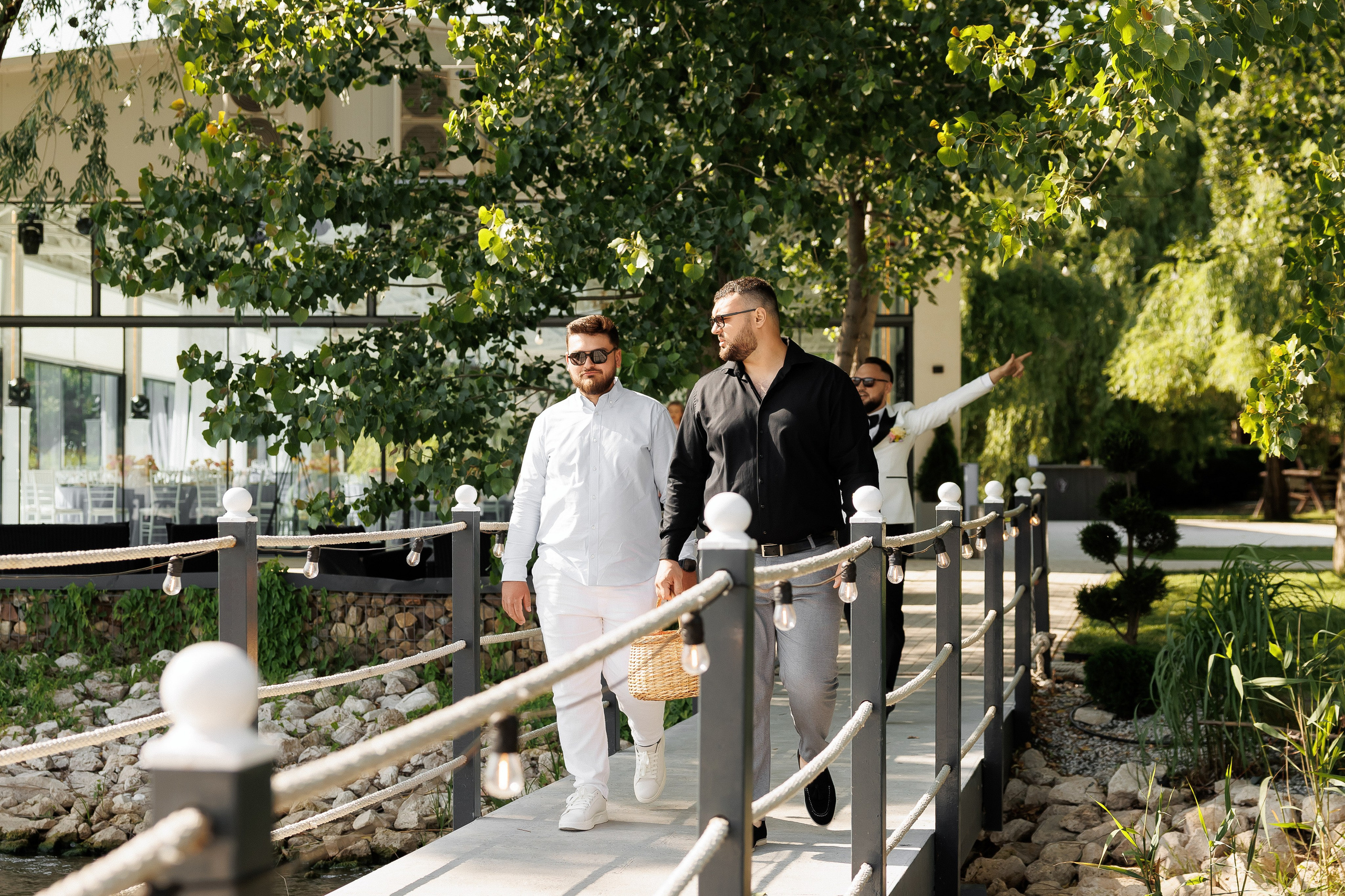 Florin & Corina — Complexul Turistic Costesti — Wedding Day. Servicii Foto și Video 067188353