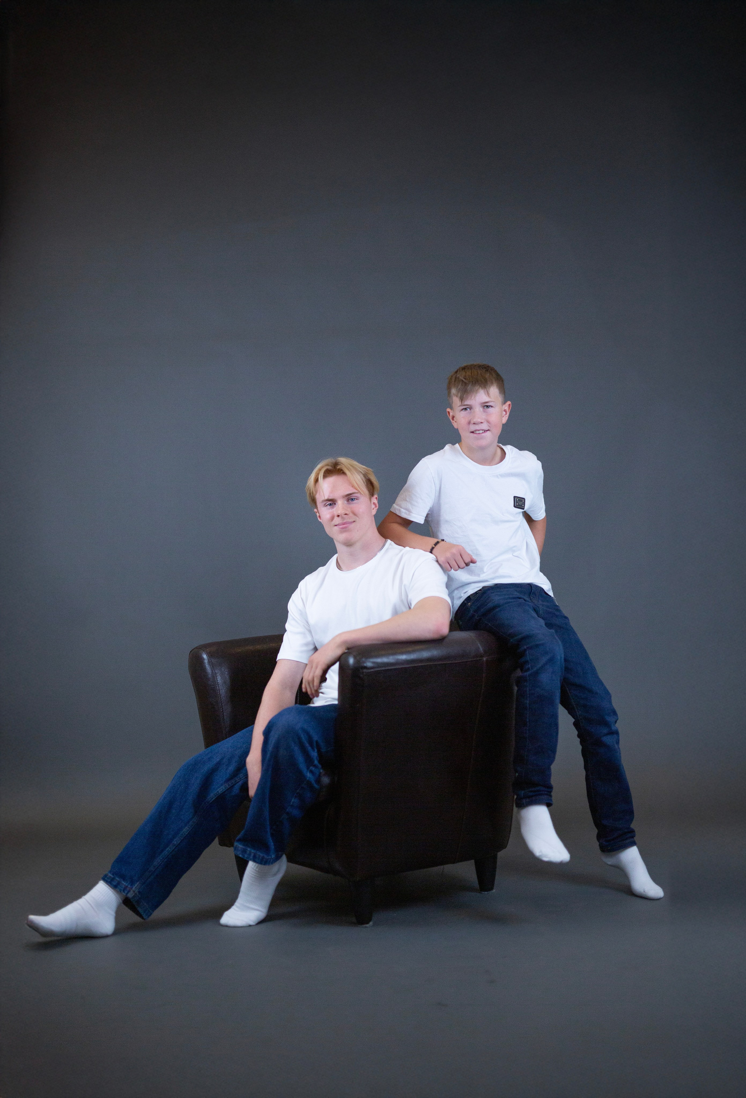 Kusiner. Family and real state photographer in Haugesund Dina Vikra