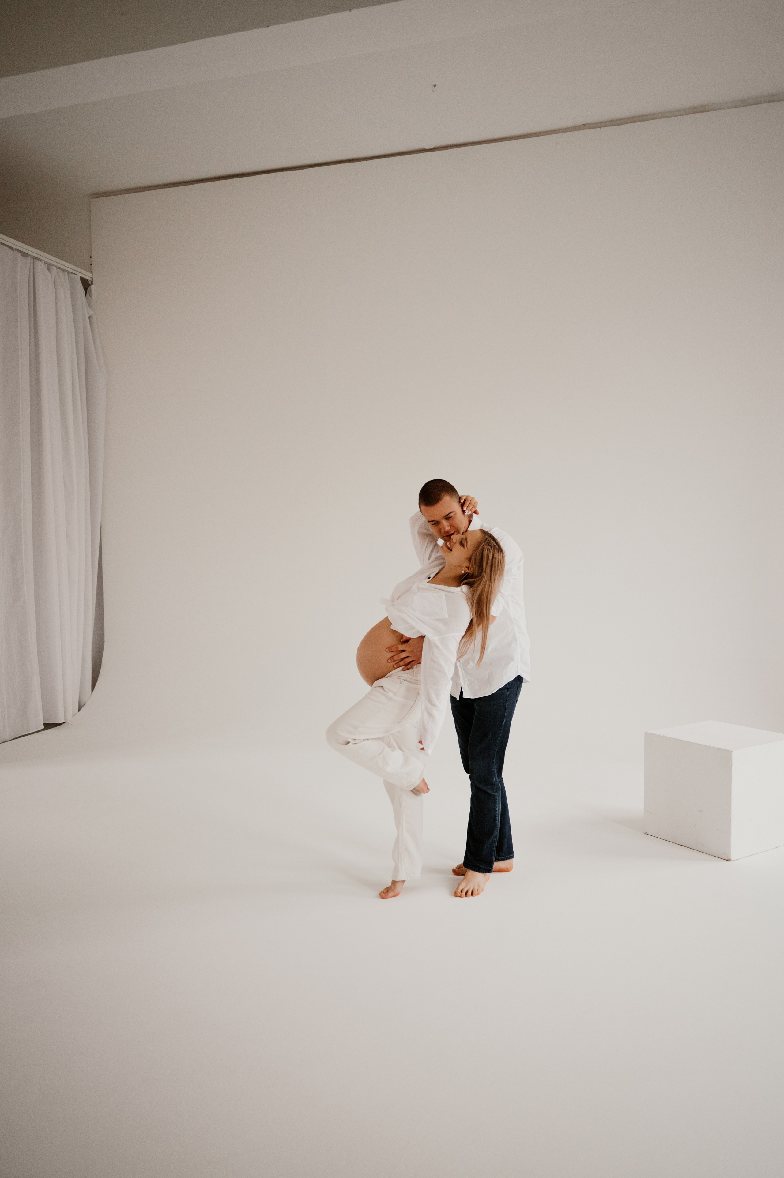 Jonas & Anja. ANNA-MARIA PHOTO CONTENT CREATOR — photographer, aesthete, artist, and visual expert for Instagram in Prague