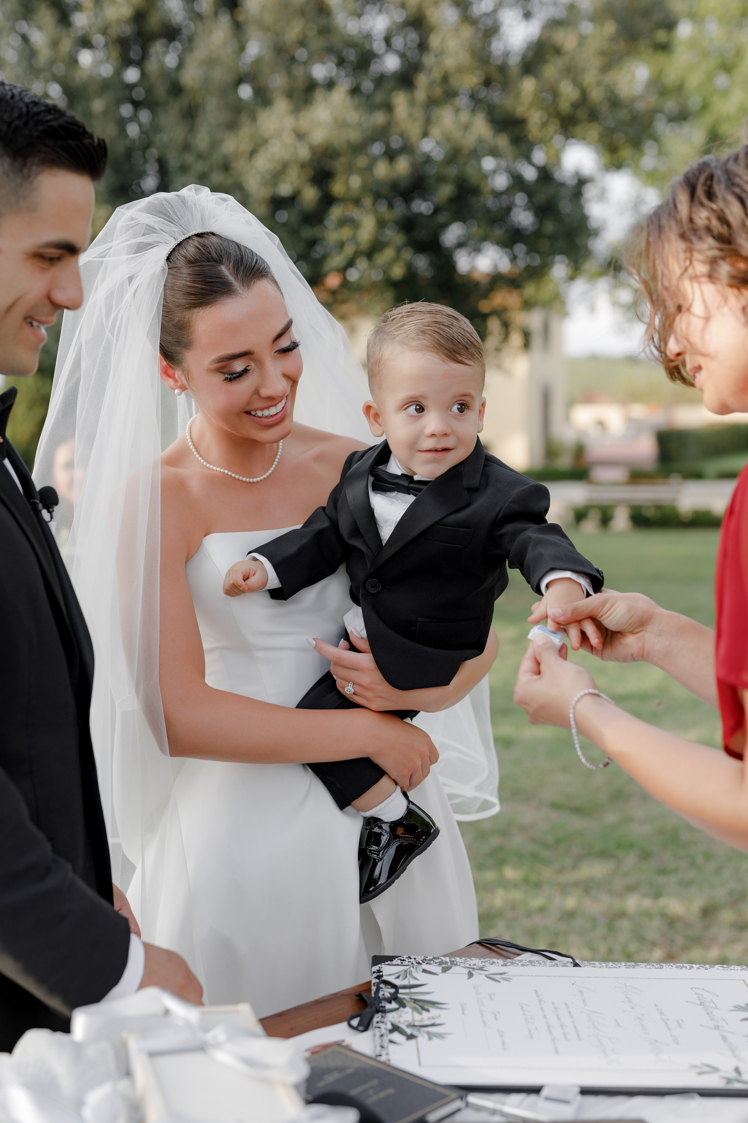 Dom&Ally. Wedding photographer Italy
