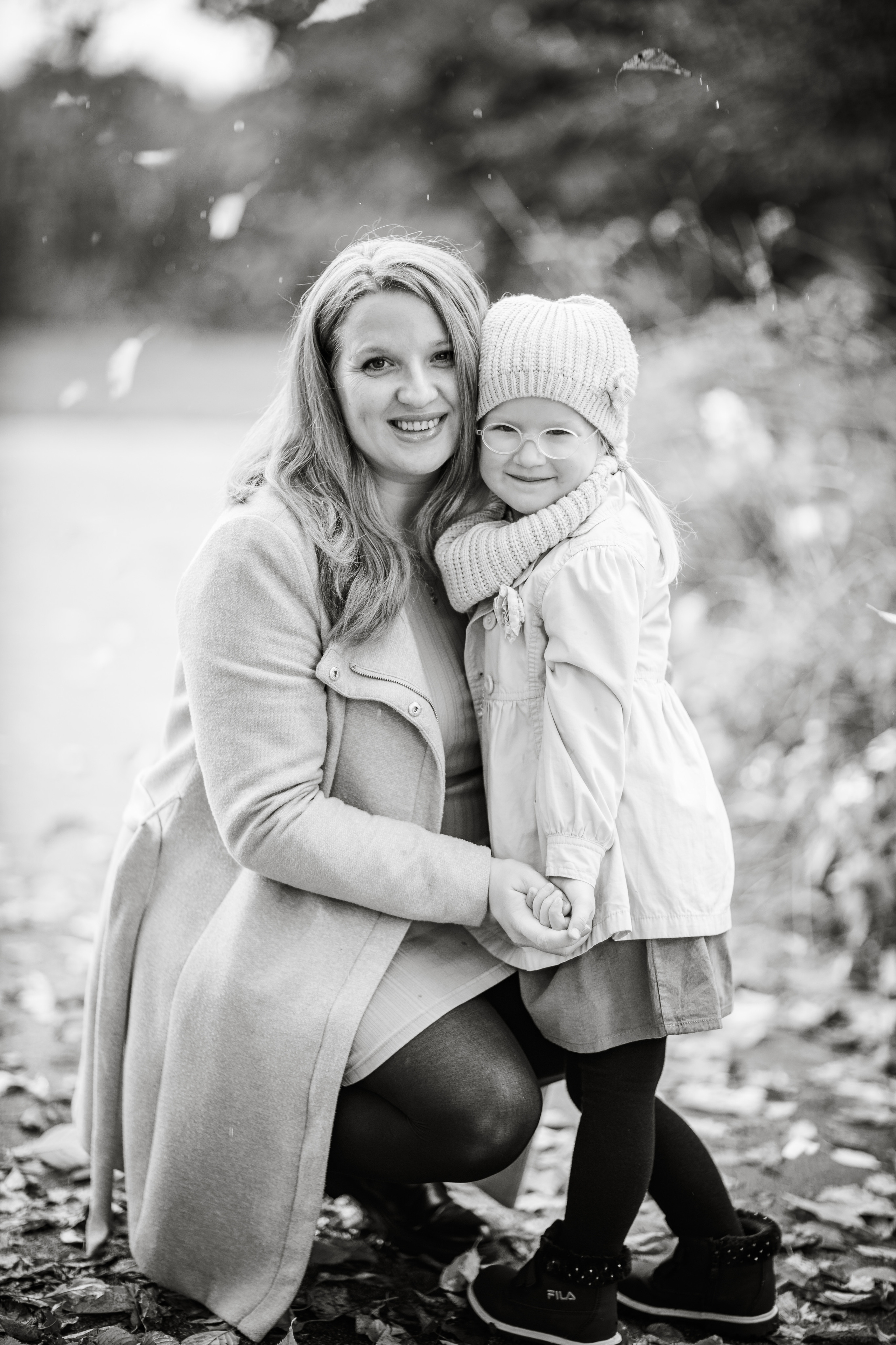 Ostpark Babybauch. Hochzeitsfotograf München Taufe Familienfotograf Tanja Mauke