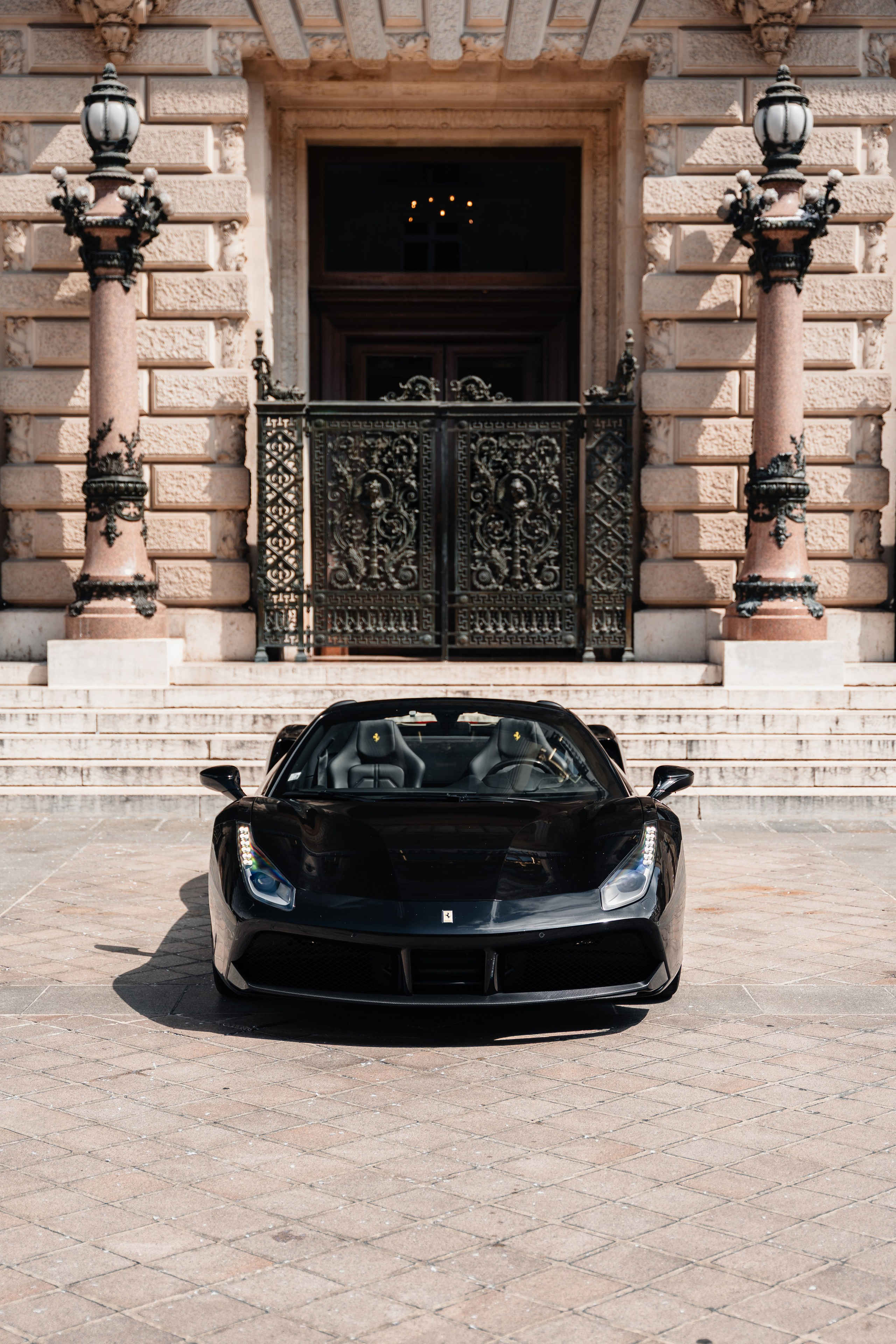 Ferrari 488 Spider. Photographer in Paris — Vitalii Motruk
