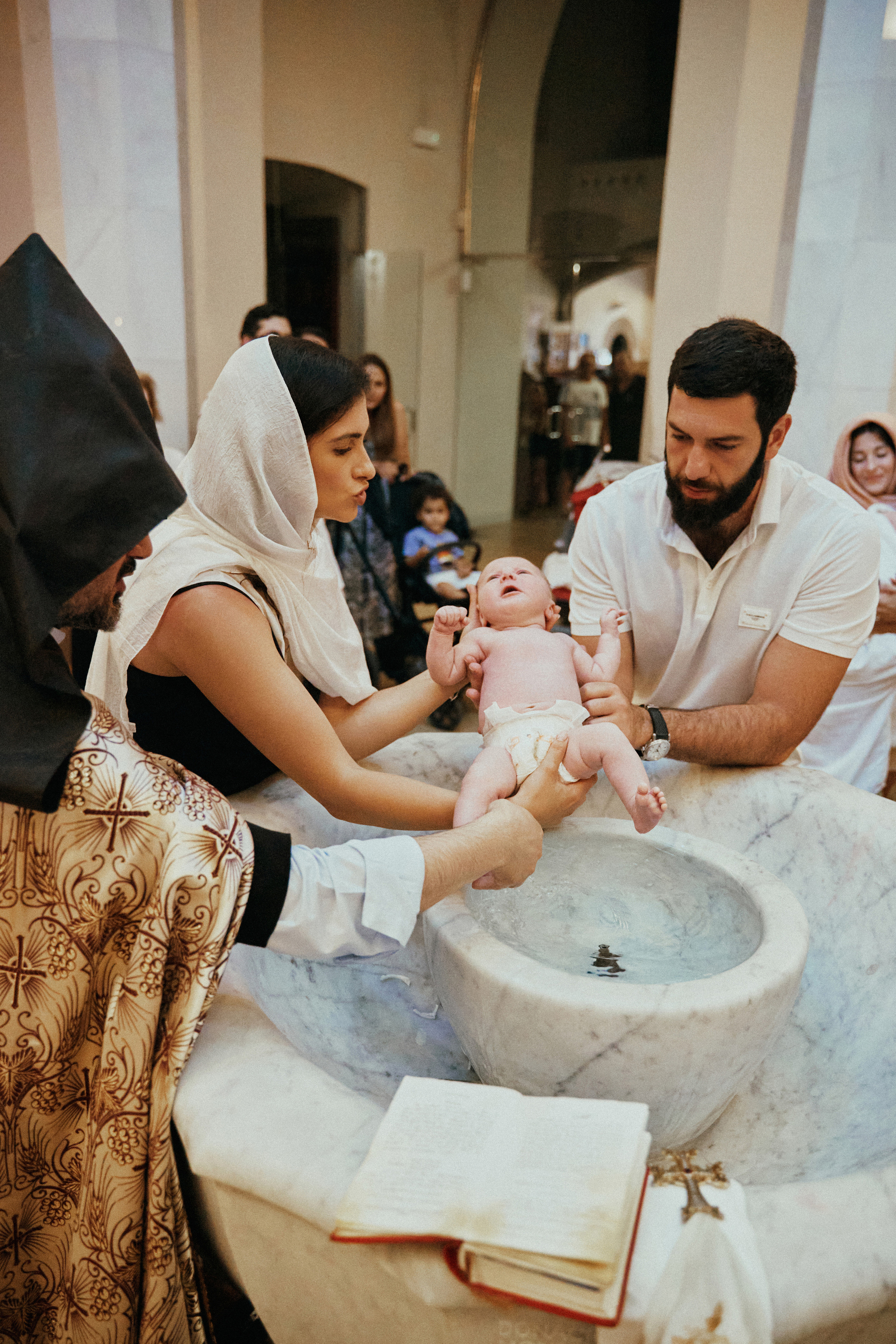 Крещение. Мкртутюн. Фотограф в Барселоне Жанна Захарченко