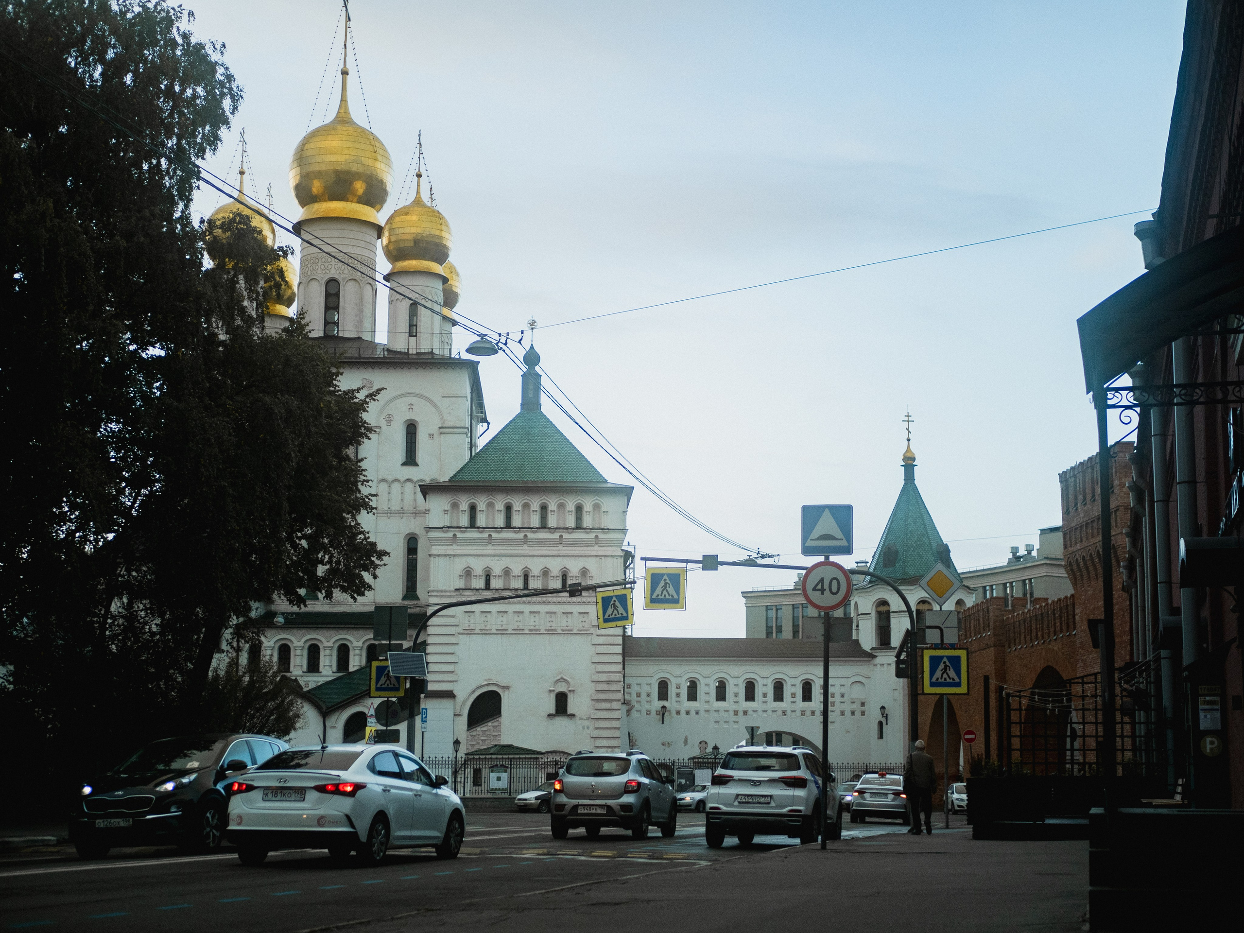 Saint-Petersbourg. Photographe sur Cote d’Azur. Portraits de familles, couples, enfants, événements