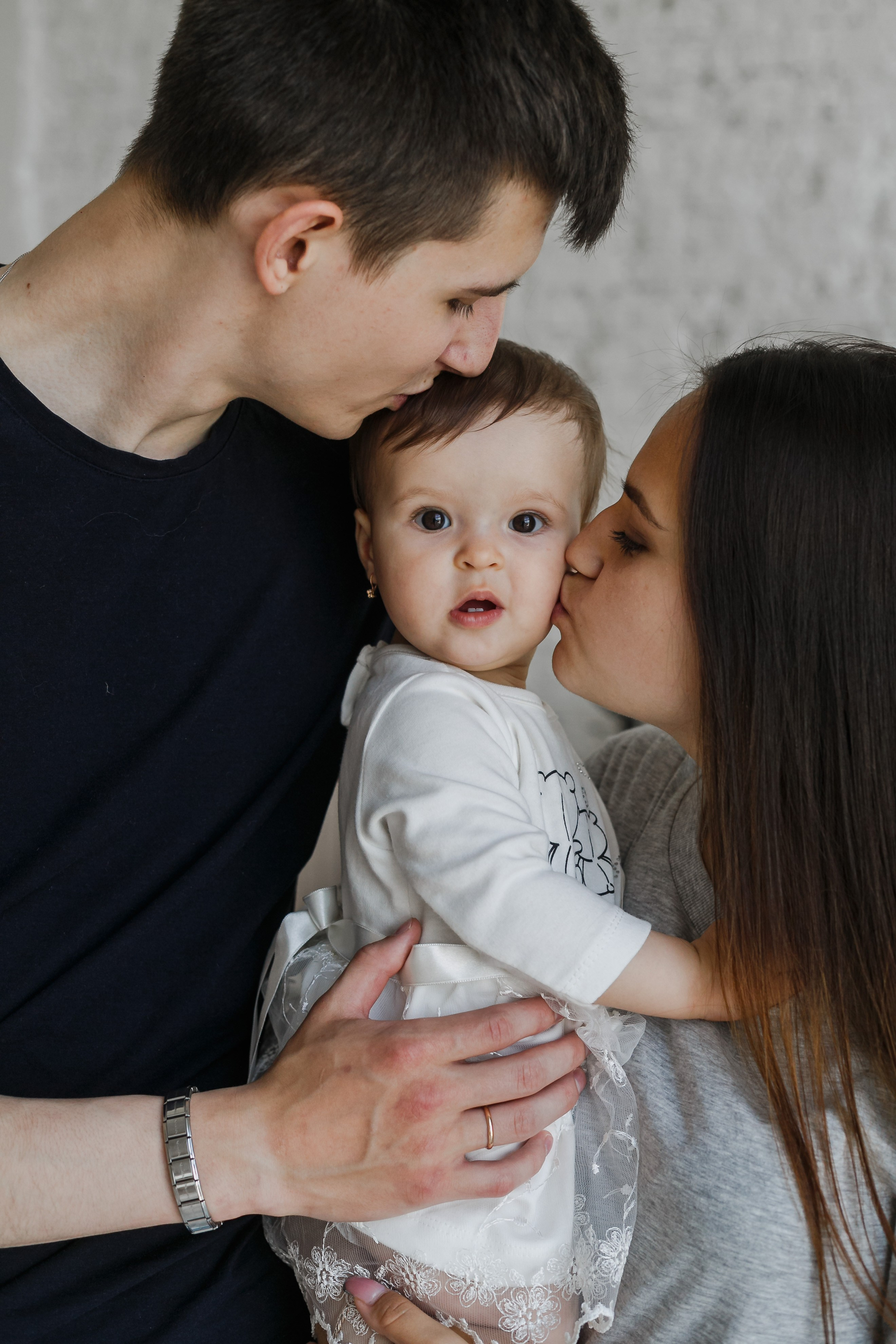 Los padres jóvenes. Fotógrafo de retrato, familia y reportajes en Valencia | España | Europa Vitalii Lumier