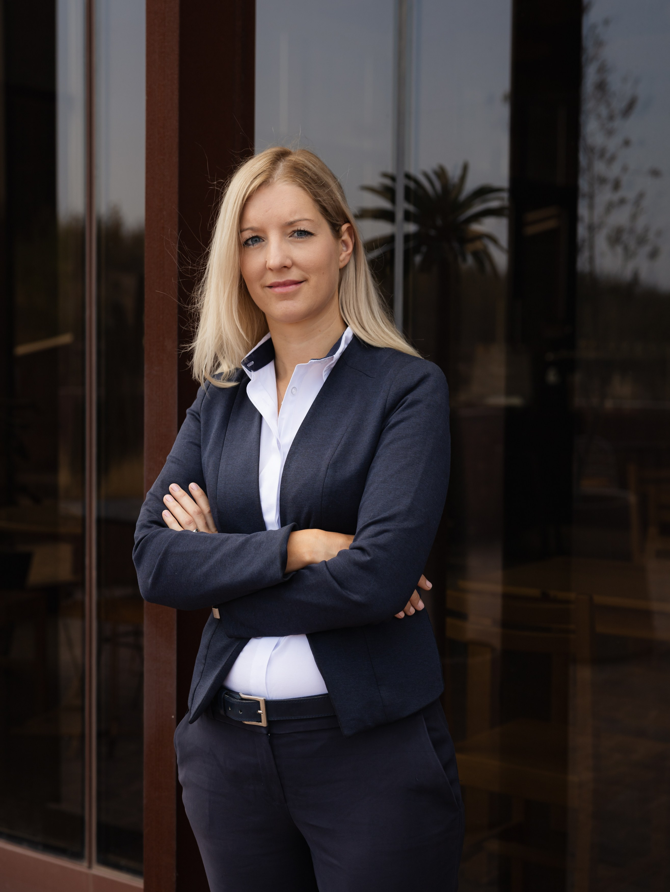 Women Business Portrait. Lifestyle a rodinná fotografka v Pisku Oxana Telupilova