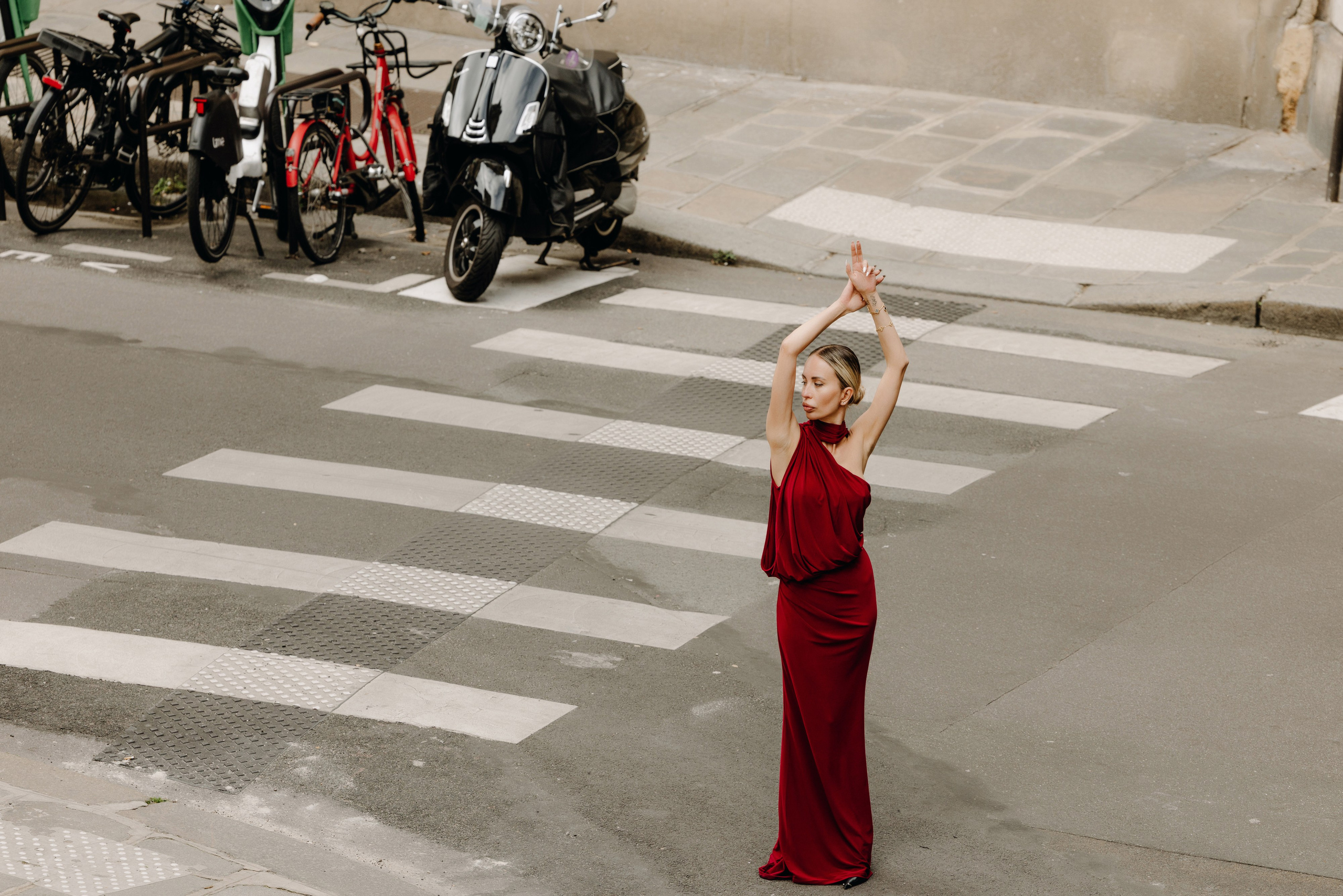 Street Editorial. Ilia Pisarenko — Fashion & Street Photographer in Paris