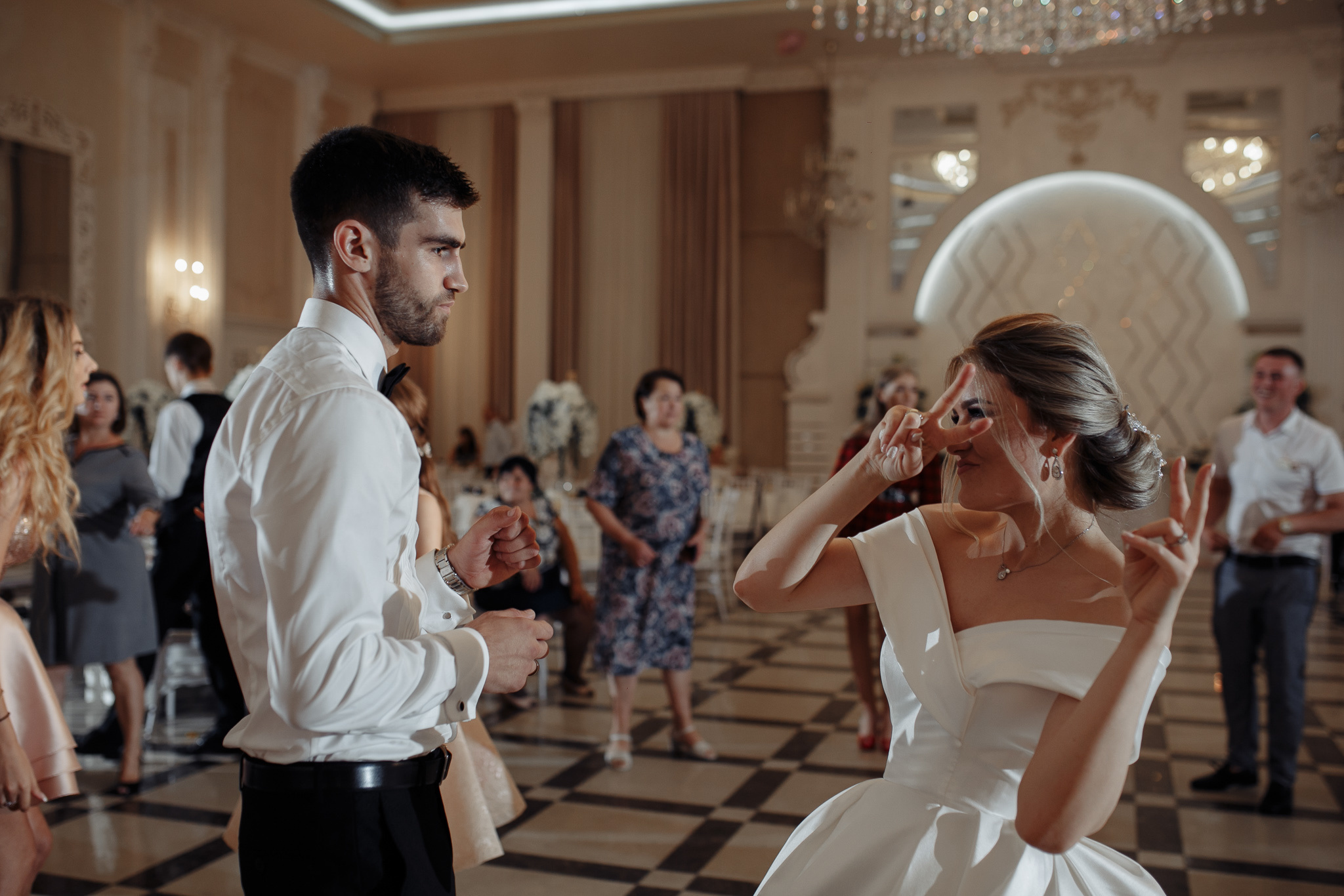 Mihai & Mihaela. Fotograf de nuntă și de familie — Dinu Bargan