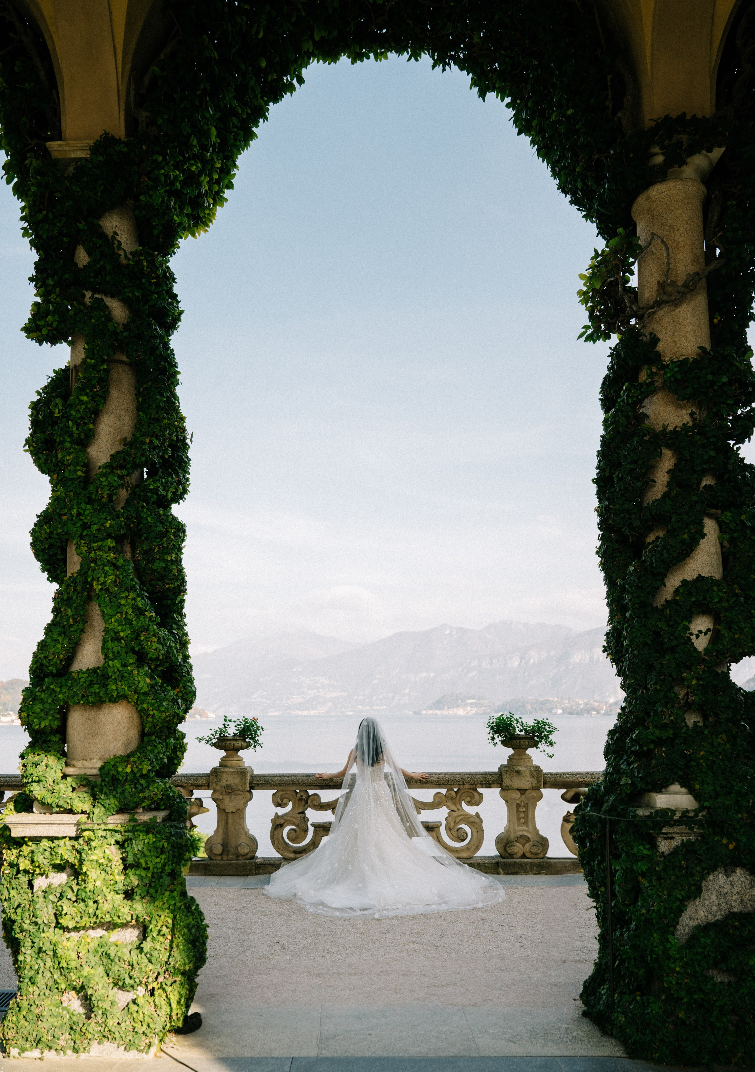 Lake Como. Lake Como Photographer — Proposal | Wedding | Elopement
