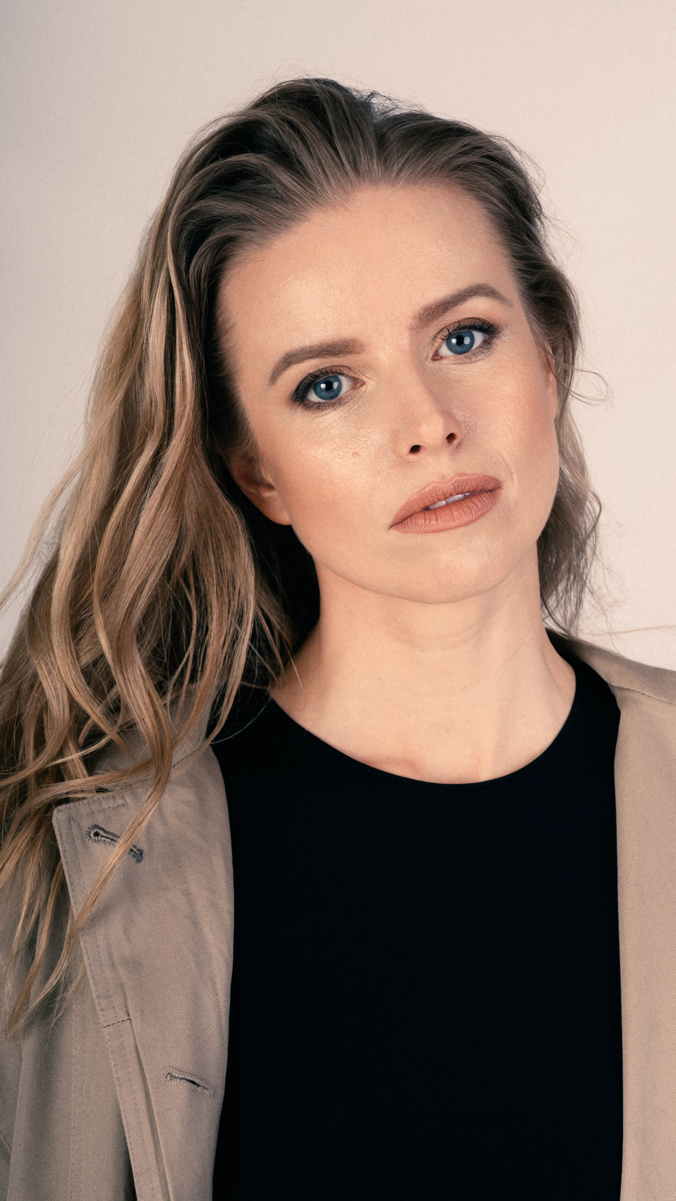 Alyona. Photographe Suisse Tatiana Lyzhina