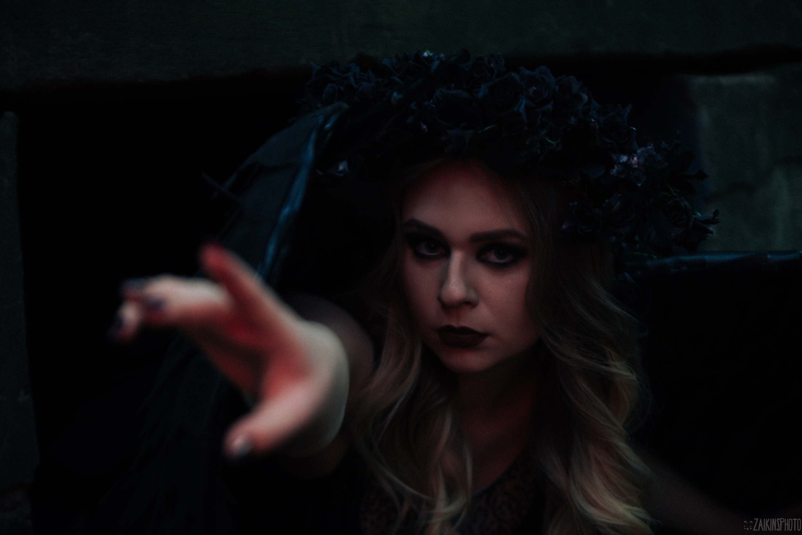 The Dark Autumn. Main