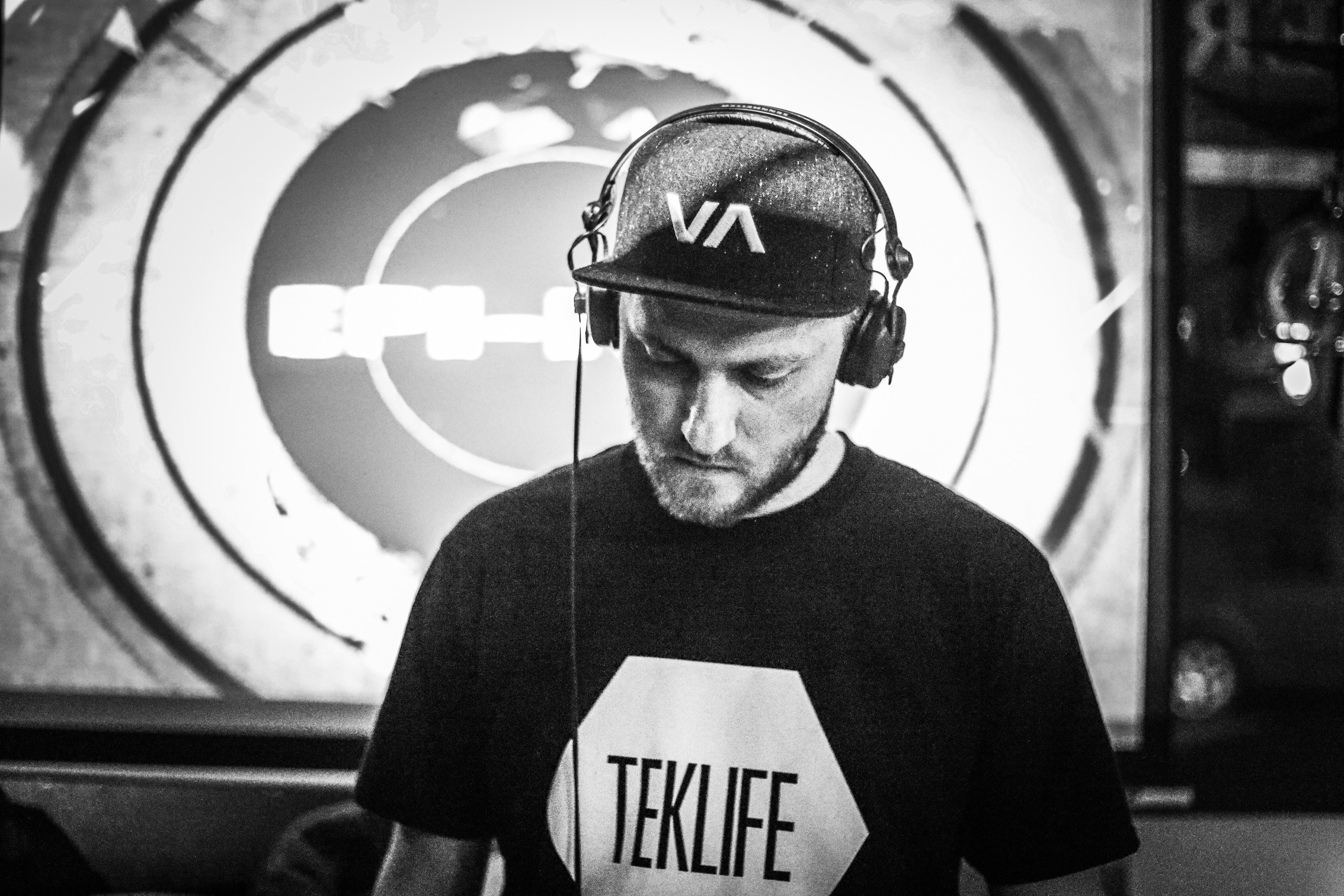 Music Event Photography — Live Shows & Behind the Scenes. Lifestyle & Documentary Photography in Bristol, Bath & London — def0cused