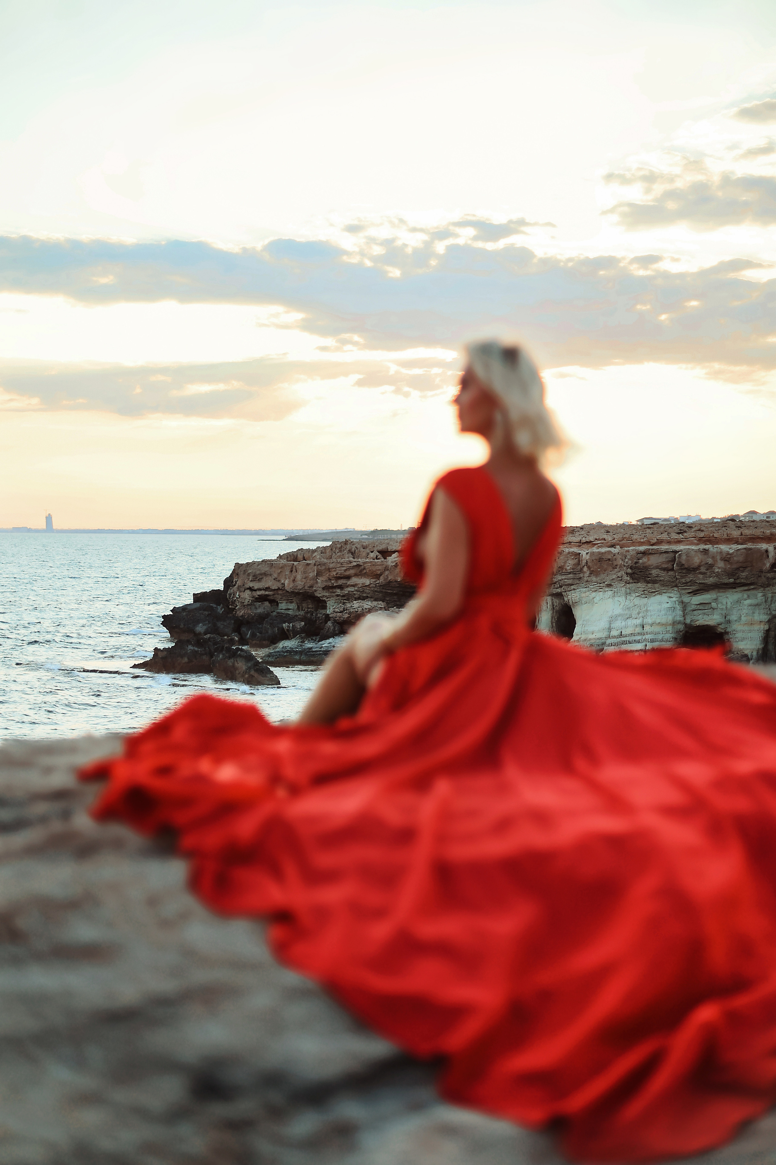 Индивидуальная фотосессия в летящем платье, Айя-Напа. Июнь, 2022. Kipriotka. Ваш фотограф на Кипре (Айя-Напа, Протарас)