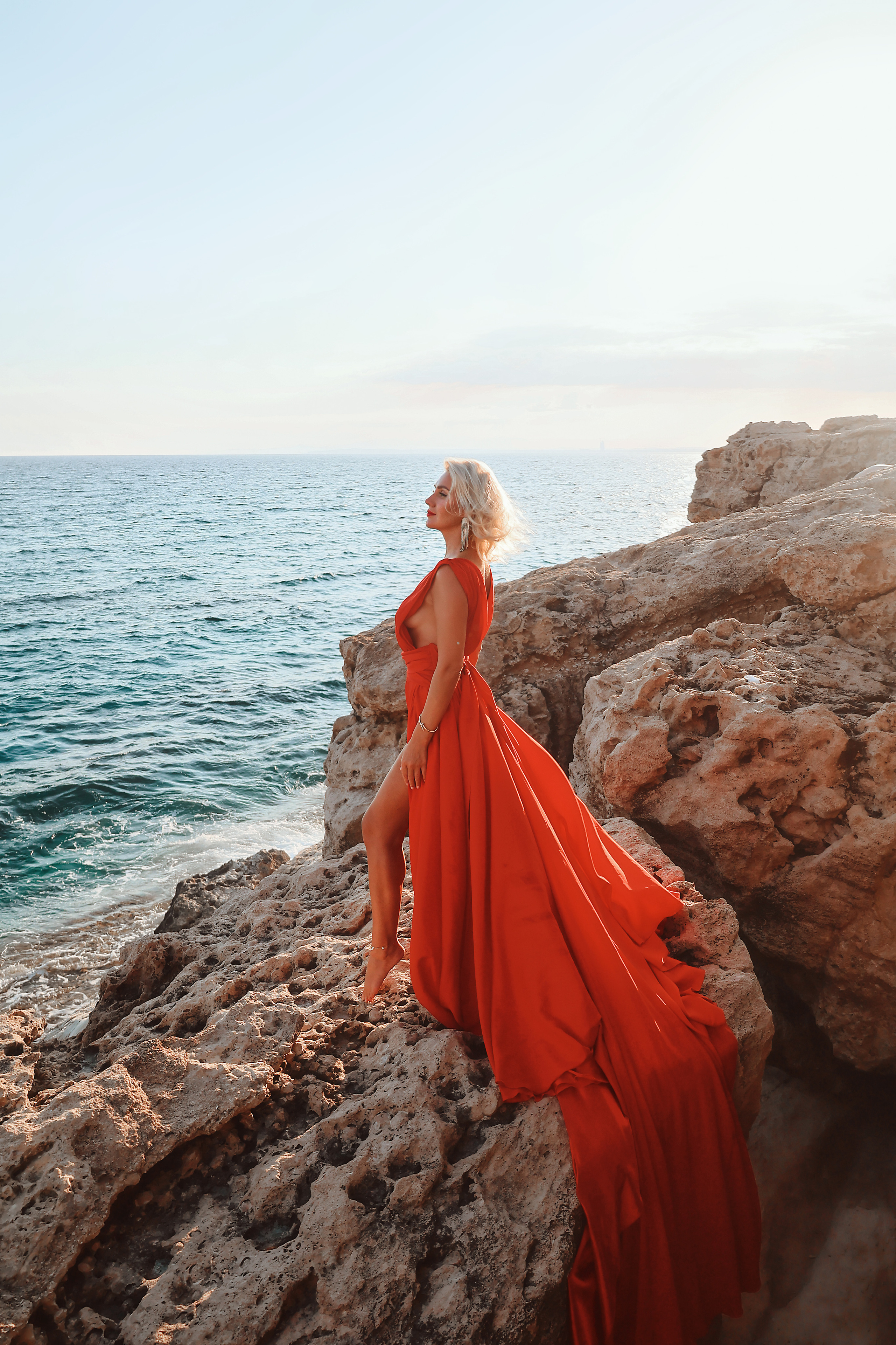 Индивидуальная фотосессия в летящем платье, Айя-Напа. Июнь, 2022. Kipriotka. Ваш фотограф на Кипре (Айя-Напа, Протарас)