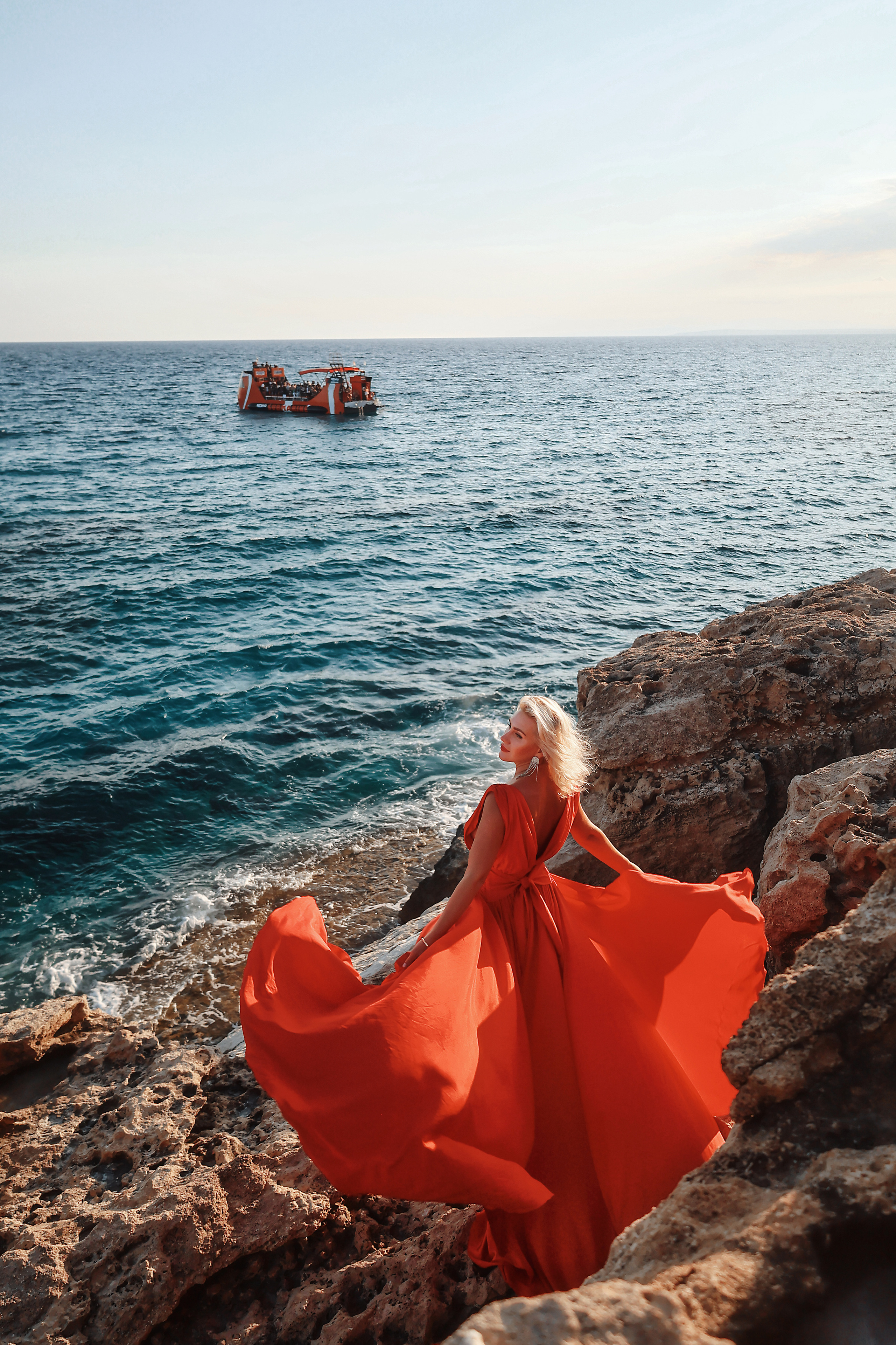 Индивидуальная фотосессия в летящем платье, Айя-Напа. Июнь, 2022. Kipriotka. Ваш фотограф на Кипре (Айя-Напа, Протарас)
