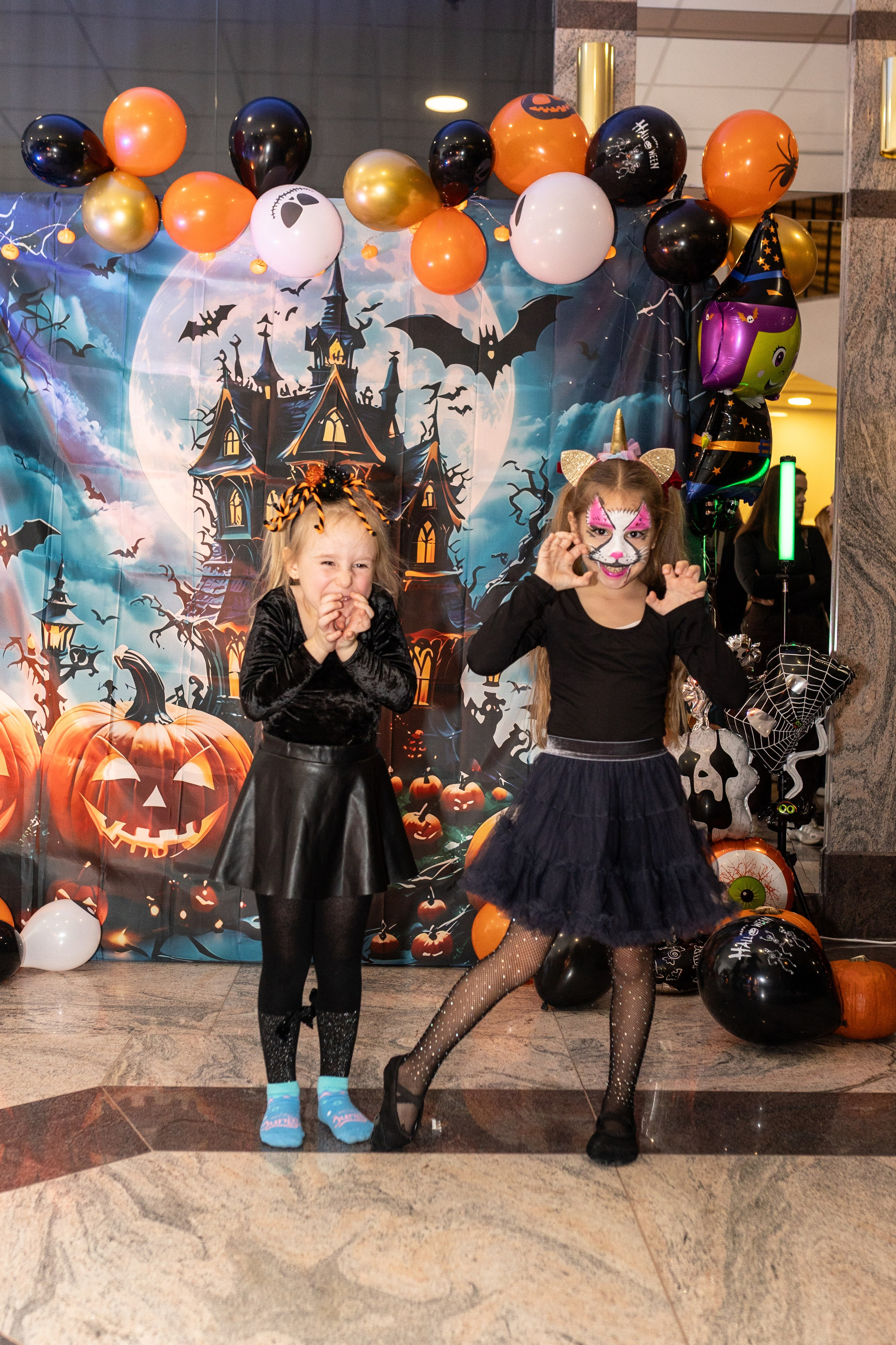 Leo dance studio Helloween 2025. Семейный и детский фотограф в Варшаве Мила Бобровская