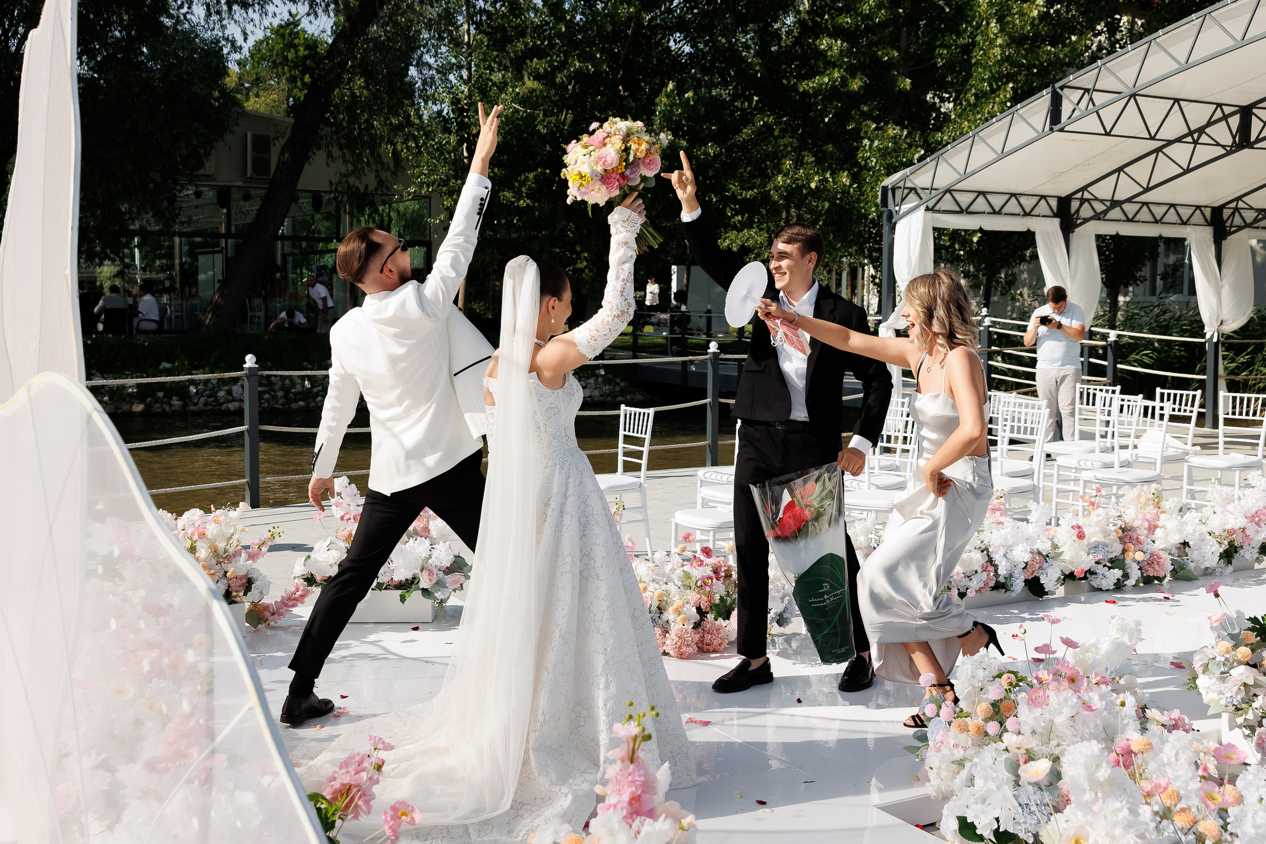 Florin & Corina — Complexul Turistic Costesti — Wedding Day. Servicii Foto și Video 067188353