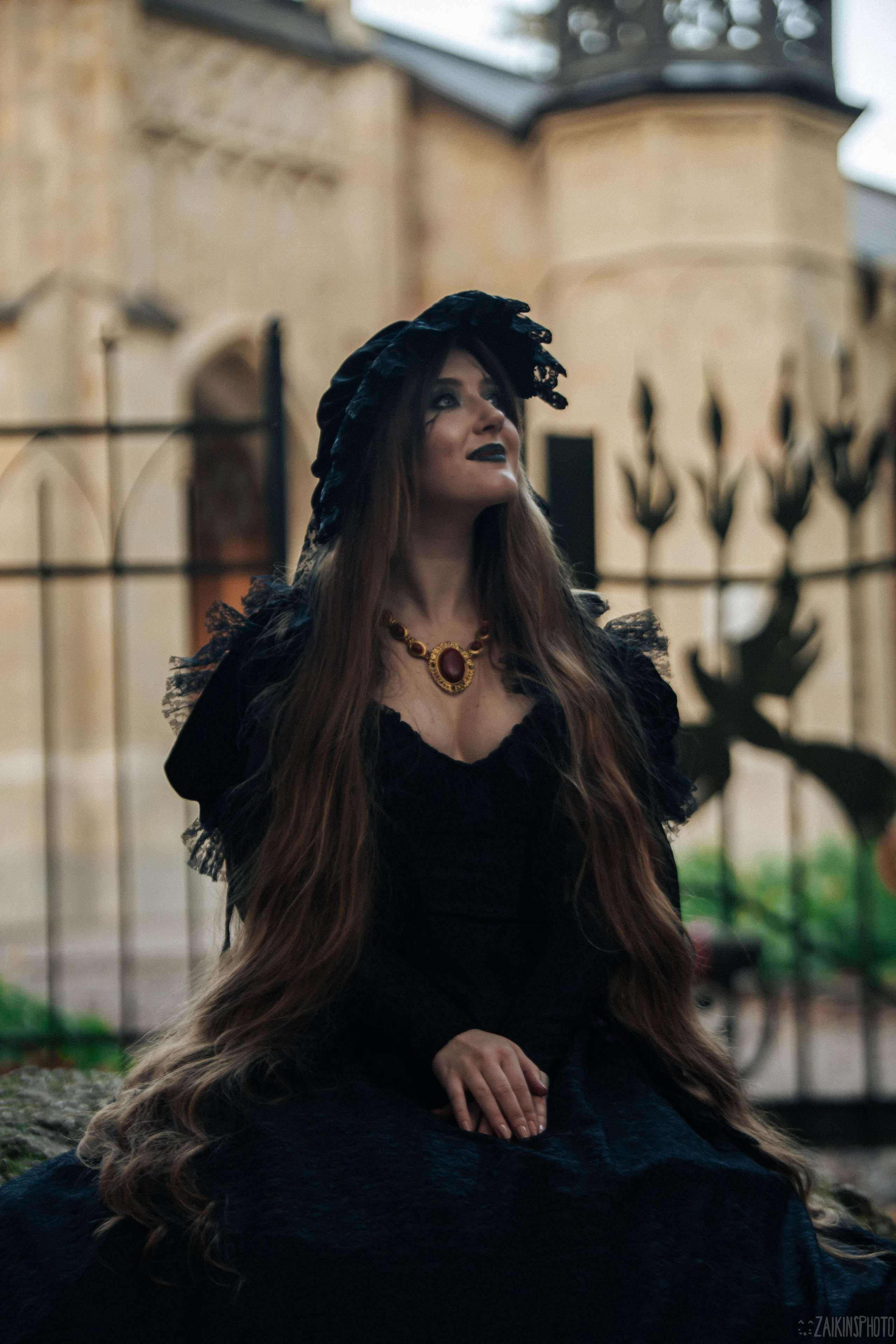 The Dark Autumn. Main