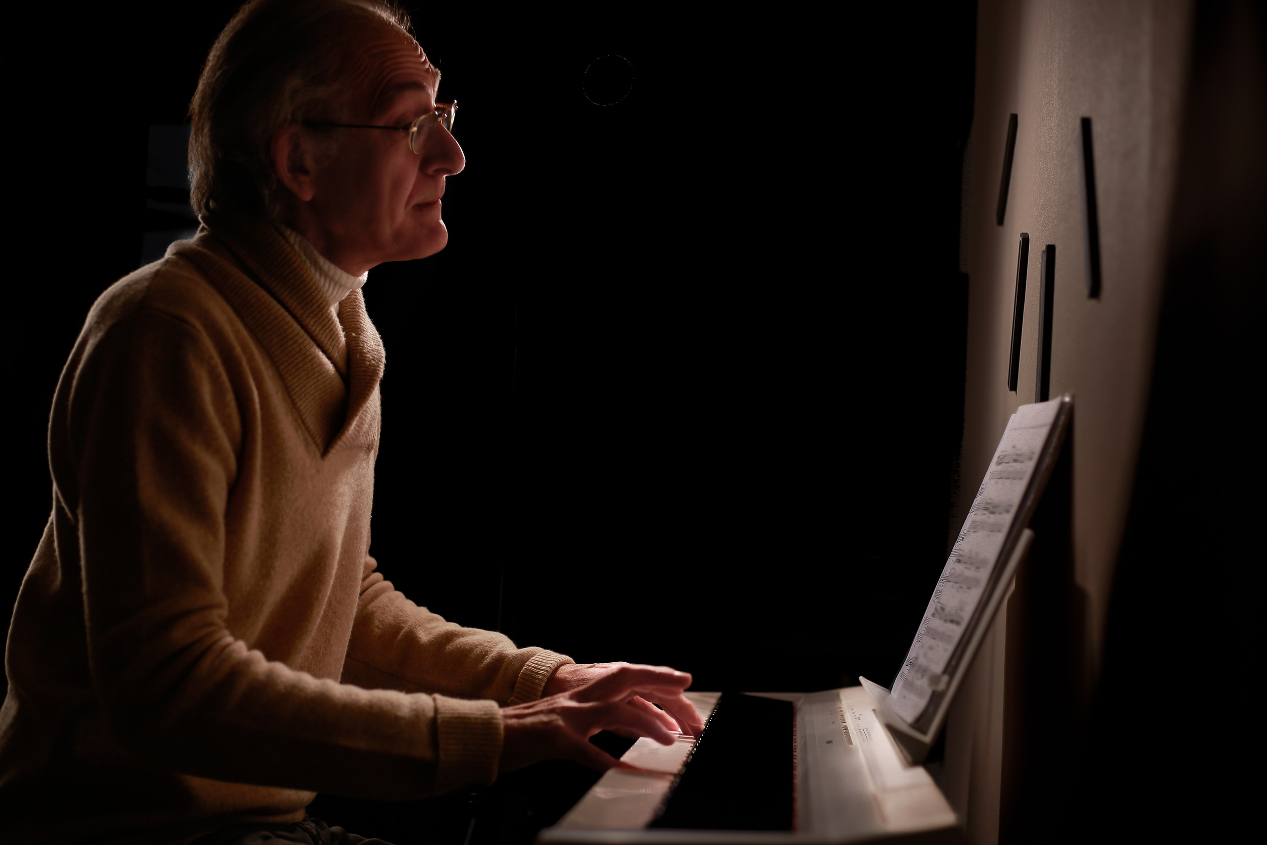 Aleksander Pustovit. Portret photographer in Switzerland Artur Magpie