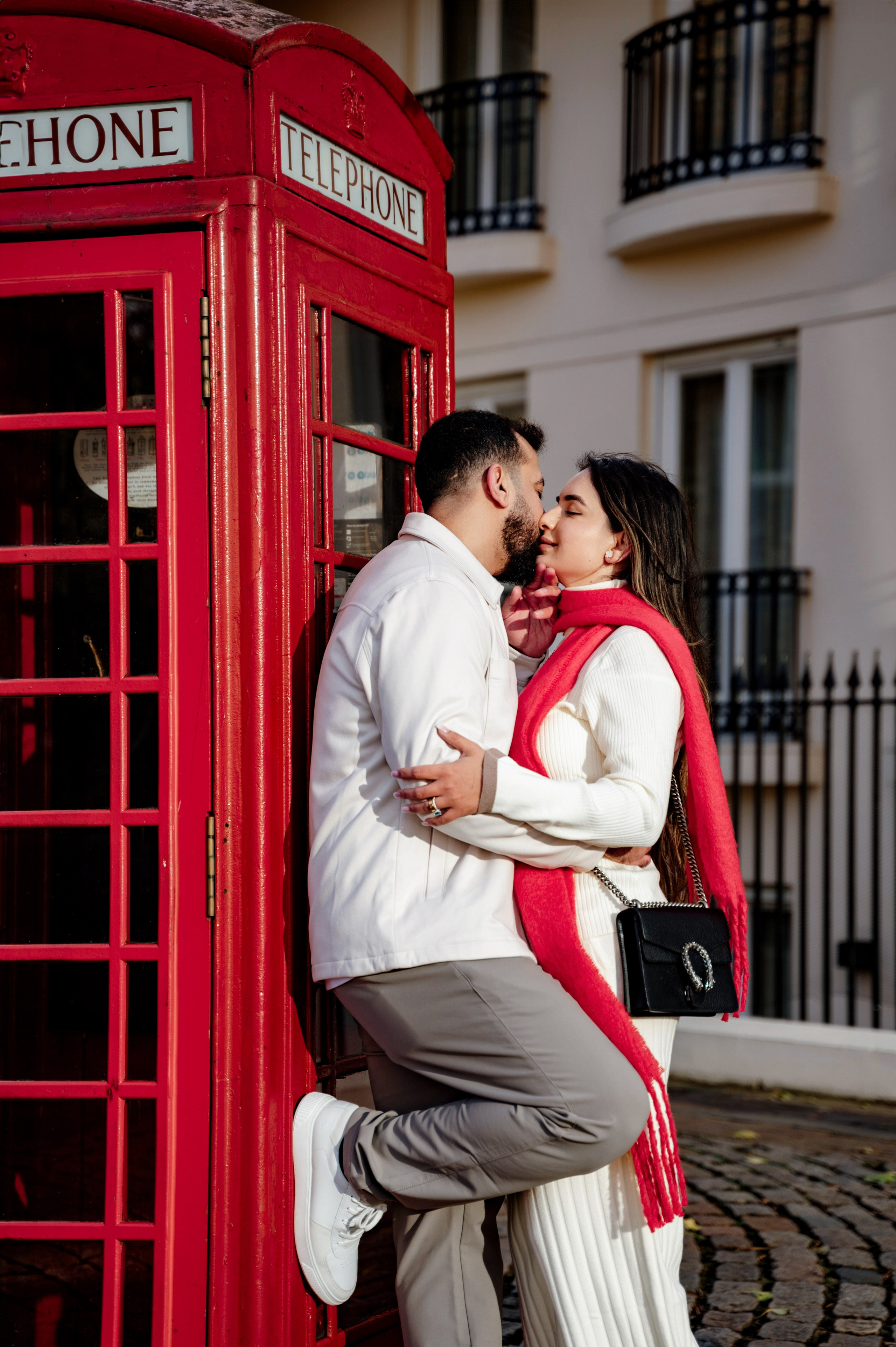 Tower Bridge Mahmood&Yalo. FAMILY AND WEDDING PHOTOGRAPHER IN LONDON MARINA RIVA