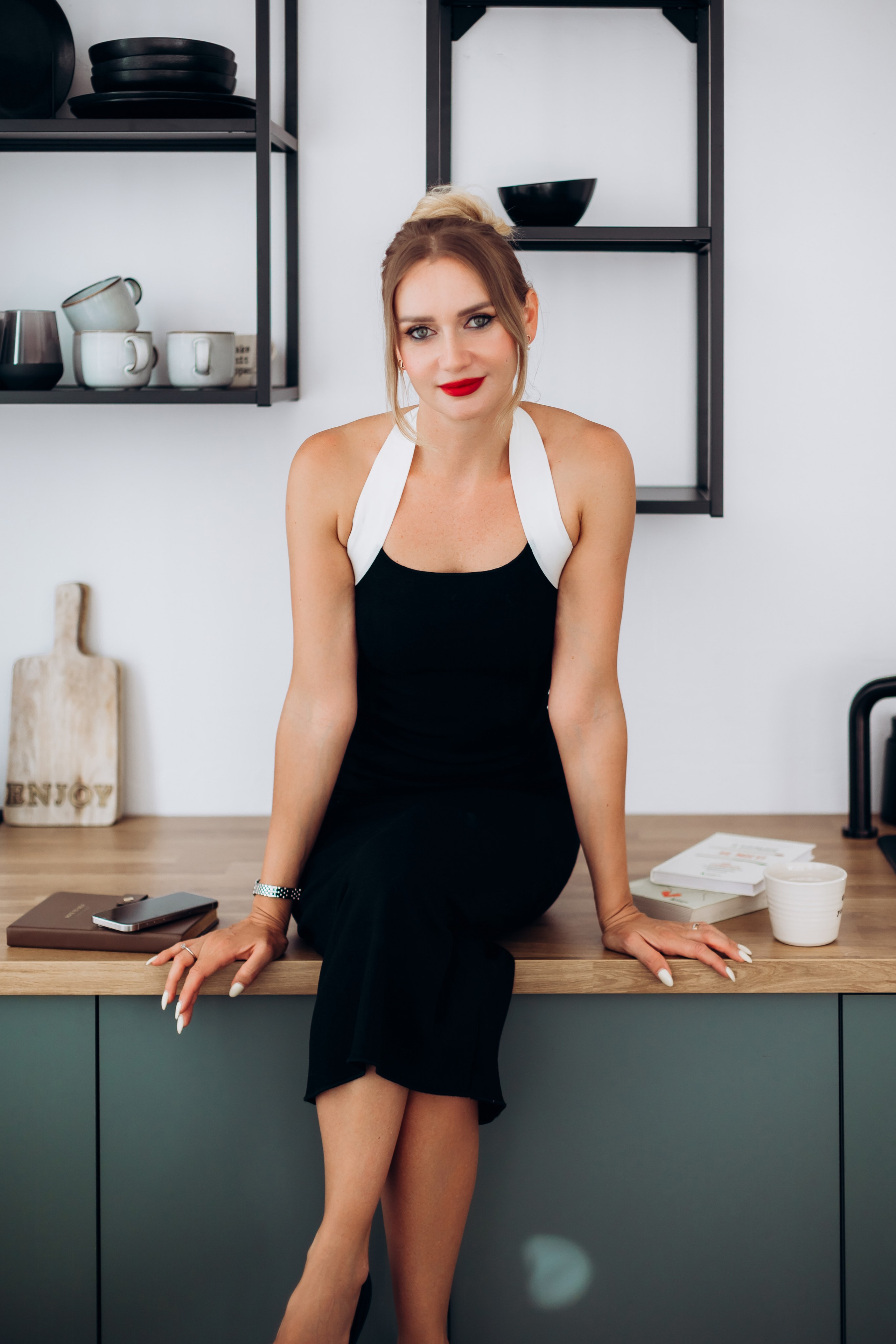 Anastasia (business portrait). Wedding and Family Photograph