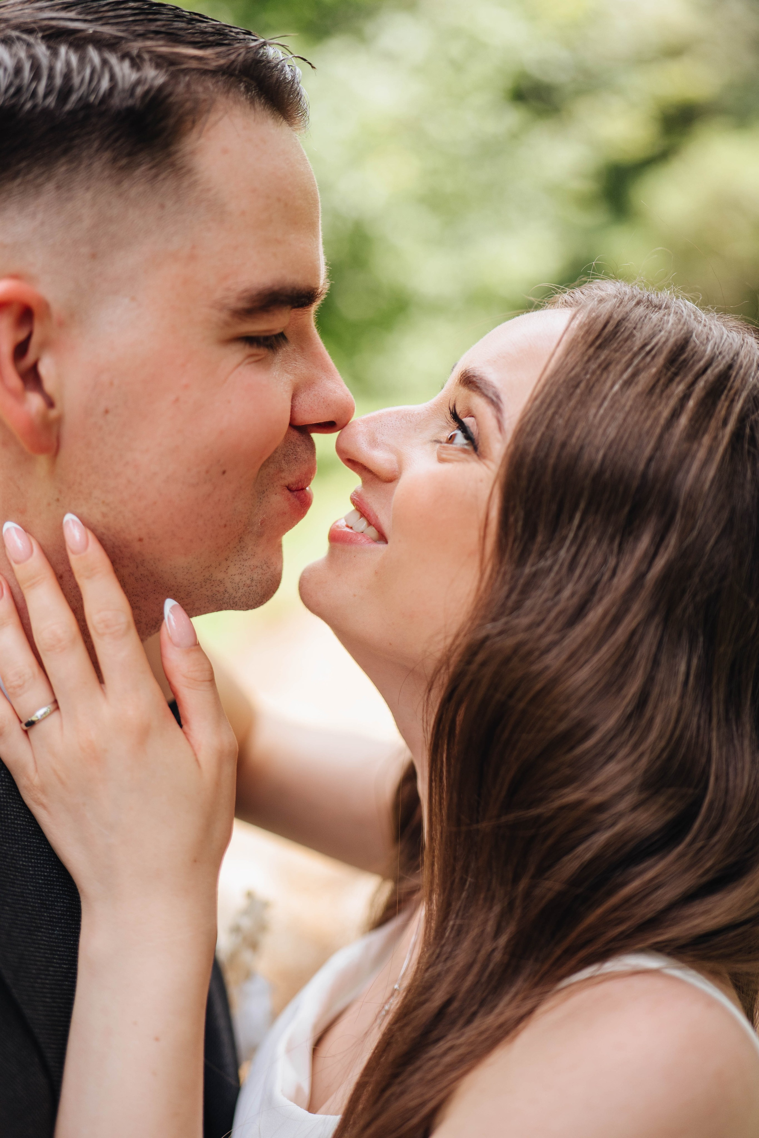 Wedding in Dalson, London, UK. Wedding and family photographer in London