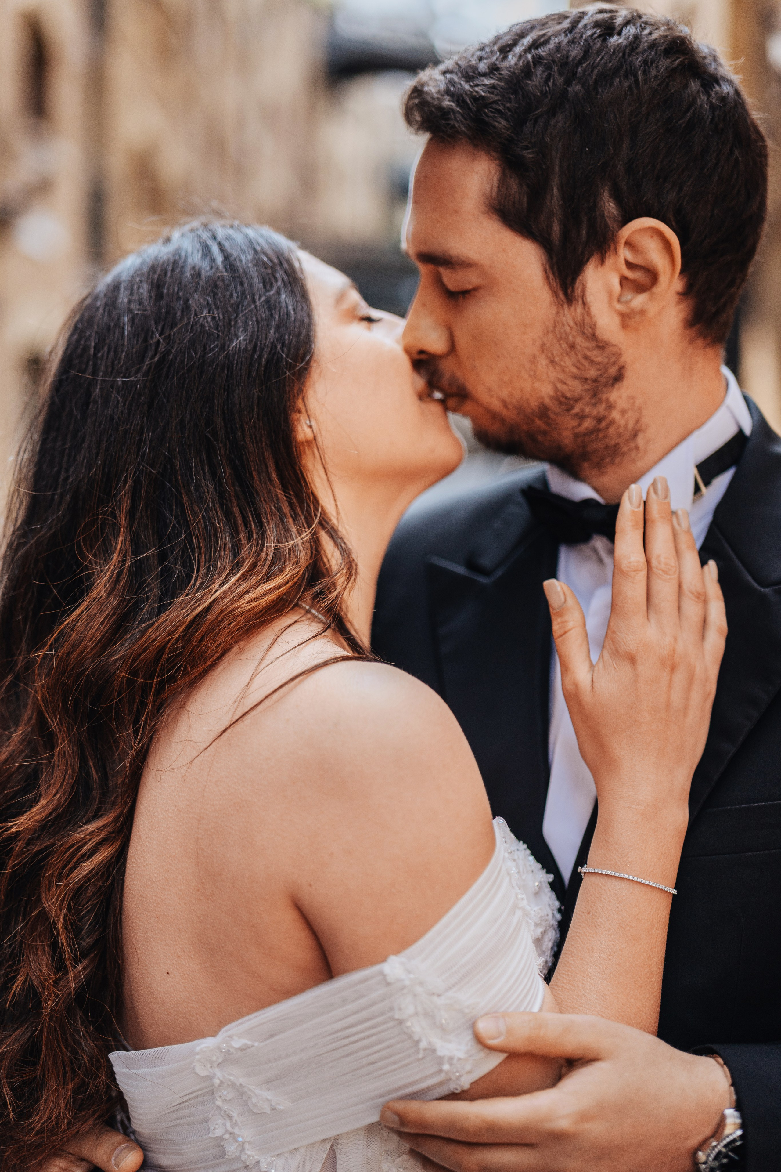 Selen and Canberk. Wedding and family photographer in London