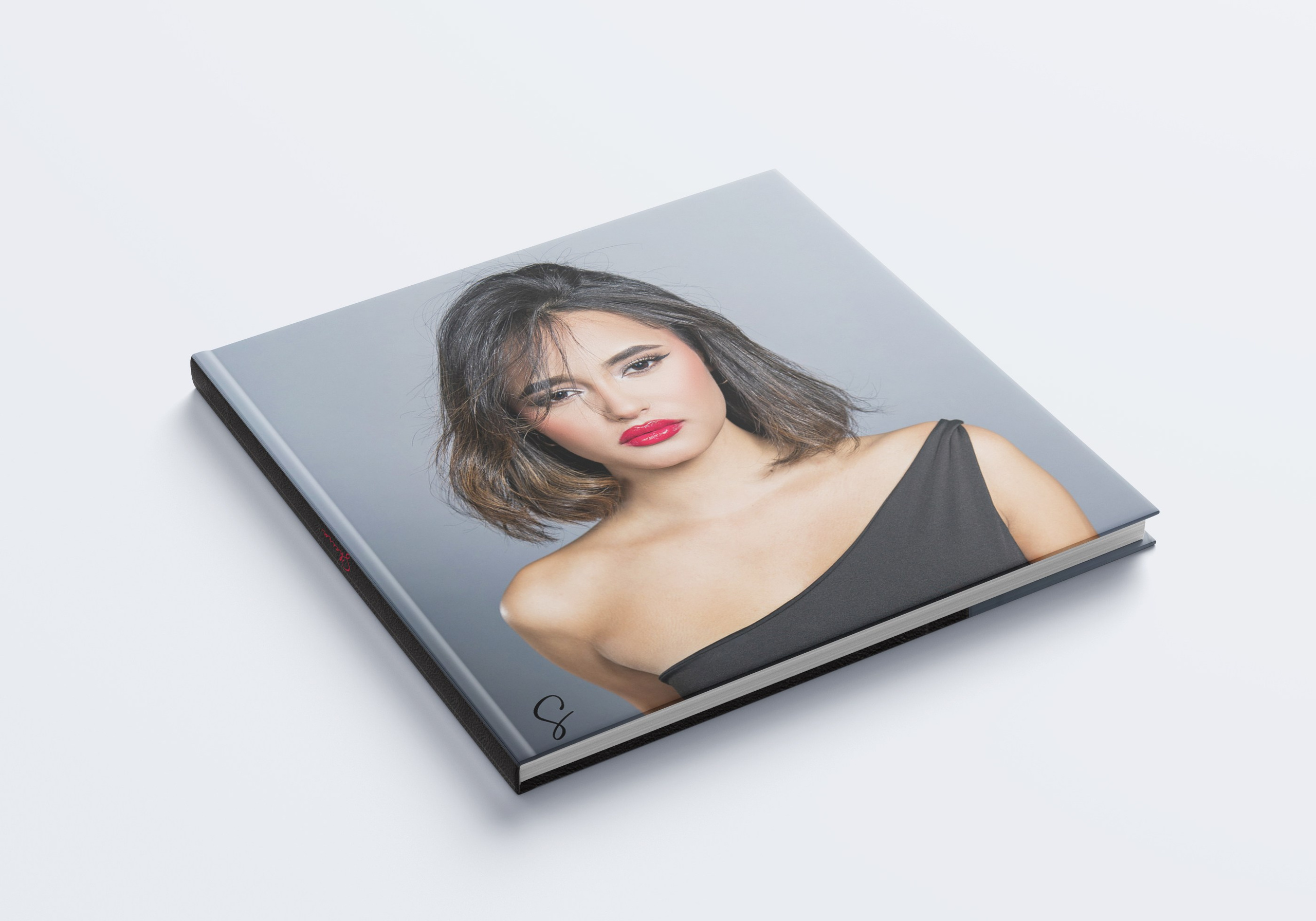 Sesión de Fotos de Cumpleaños en Madrid | Smash Cake, 15, 19, 40 Años – Rainbox Estudio. Rainbox Estudio de Fotografía