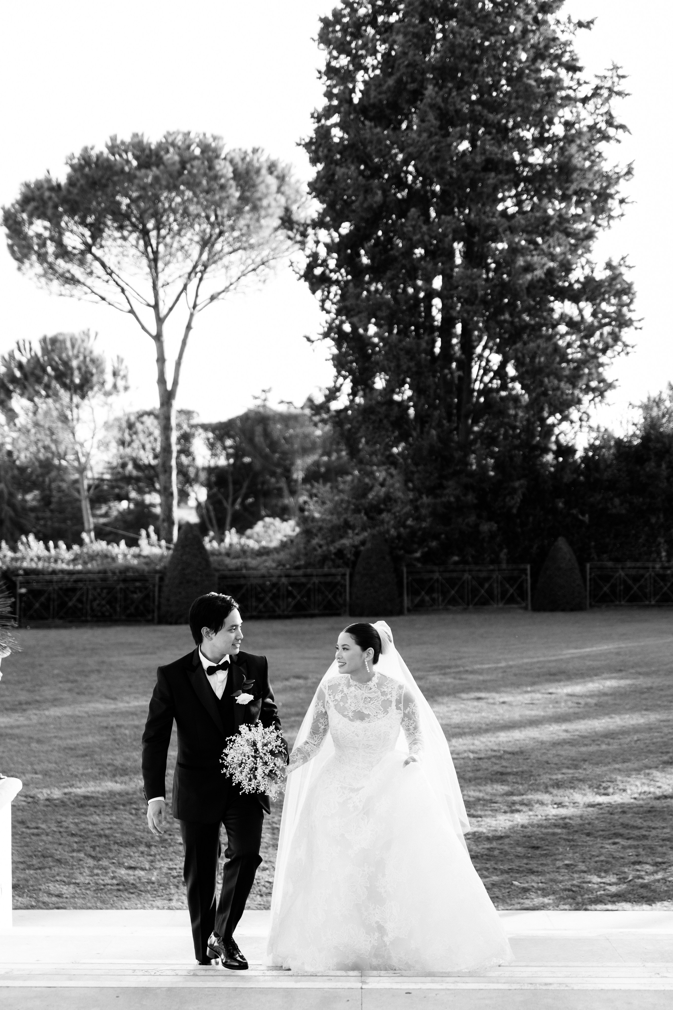 Wedding photographer Italy Rome, Tuscany, Lake Como, Sicily, Puglia. Wedding Photographer Rome Tuscany Como Sicily Puglia Amalfy Italy- Oksana Savenchuk