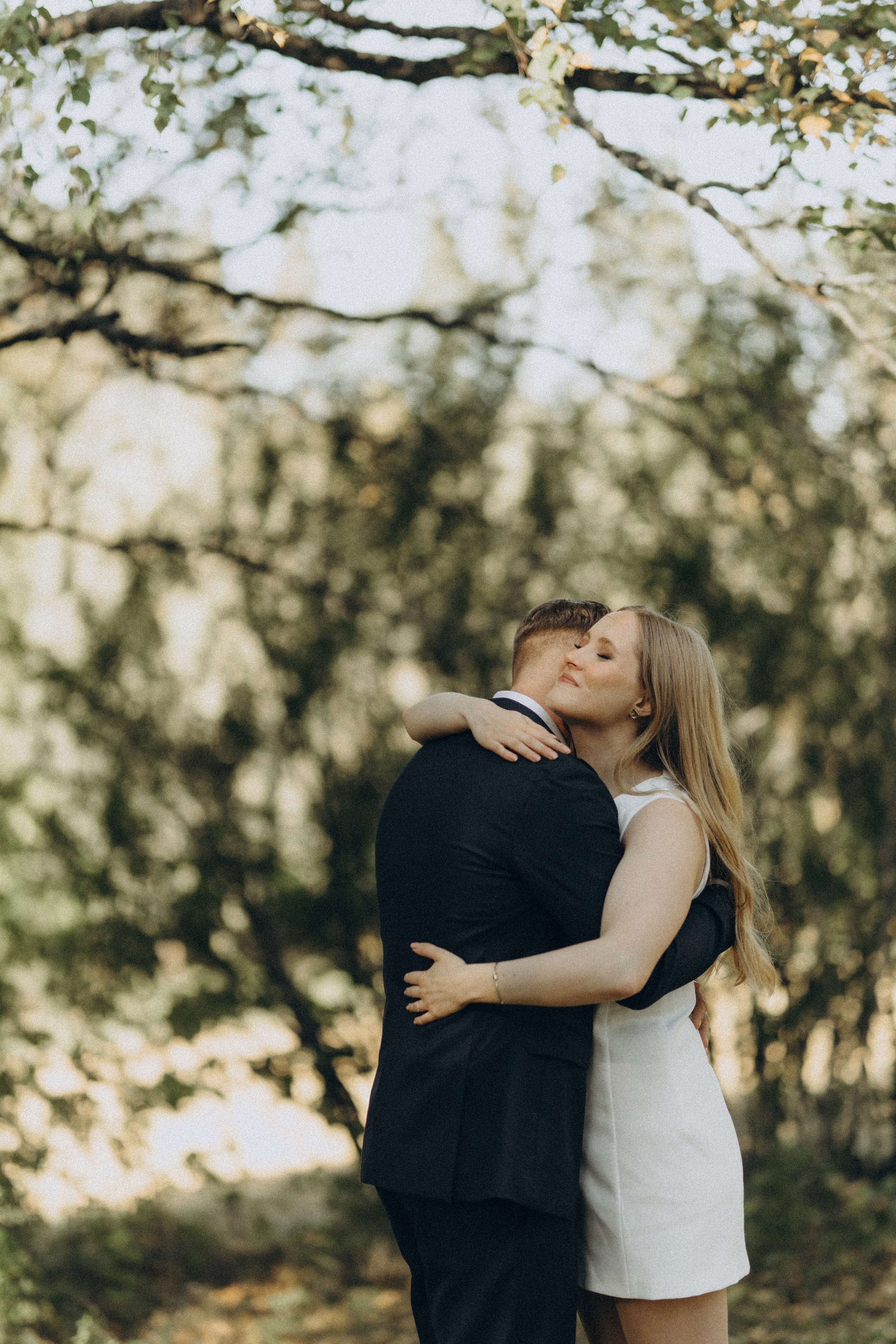 Wedding photo session in Pornainen. Wedding and portrait photographer in Helsinki Vickan O