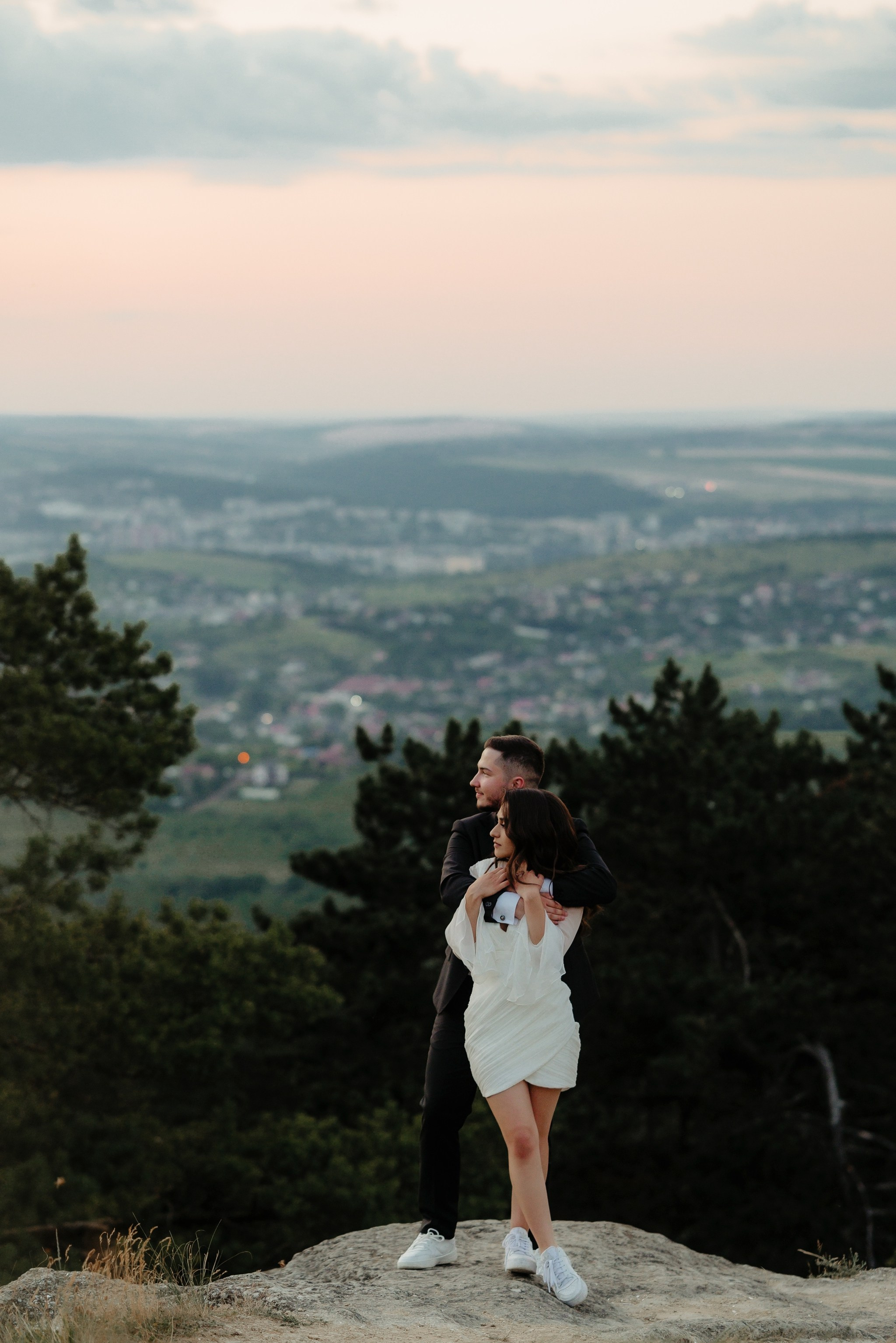 Sedinta foto la cununia civila. Proud Vision Weddings | Wedding Photography & Film — Servicii profesionale Foto Video Nunta Iasi