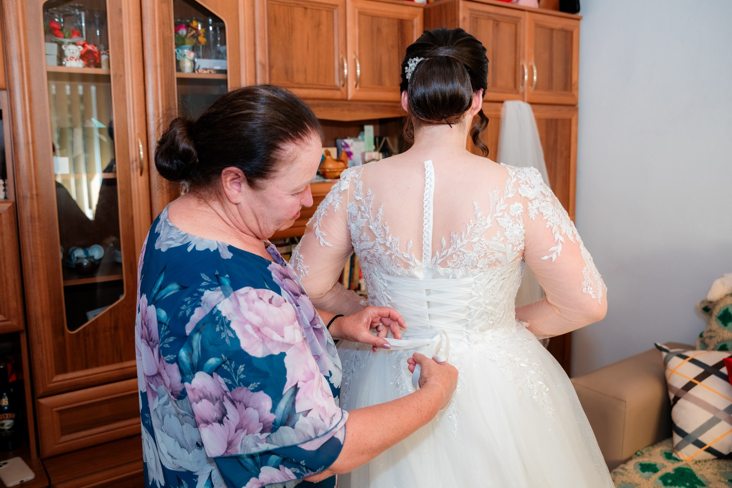 servicii foto. servicii foto Botoșani. servicii foto video Botoșani. fotograf nunta. fotograf evenimente. fotograf nunta Botoșani. Alin chirila. Alin chirila fotograf. Alinofotostudio.- Mire și mireasă – Sergiu & Liliana – ziua nunții, 2024  - Emoții în ziua nunții – Sergiu și Liliana  - Dansul mirilor – fotografie artistică nuntă 2024  - Sedinta foto romantică în natură – Sergiu & Liliana  - Rochia de mireasă și detalii de nuntă elegante