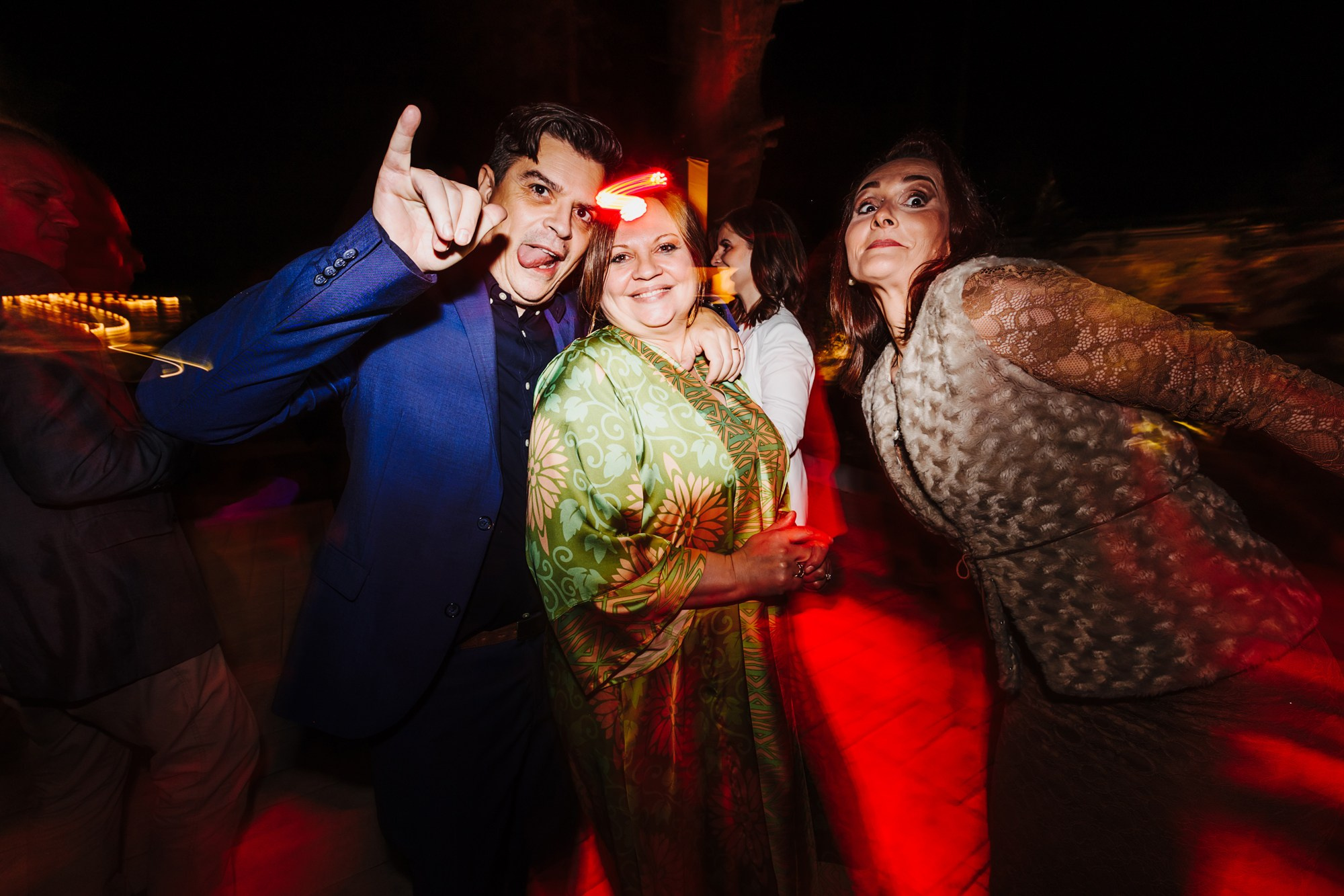 Lambros-Adriana. Fotograf și videograf de nuntă R. Moldova, Romania