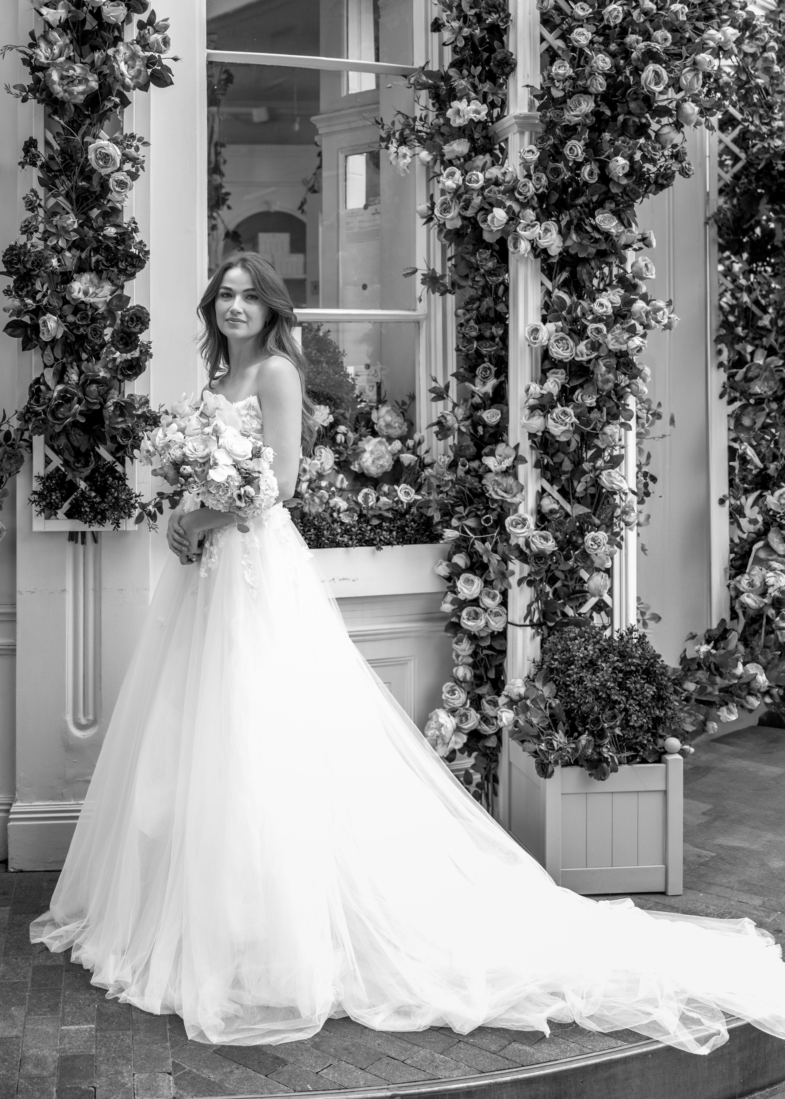 Elegant Wedding London Belgravia Elopement couple. Timeless Wedding & Event Photography — based London, working across Europe