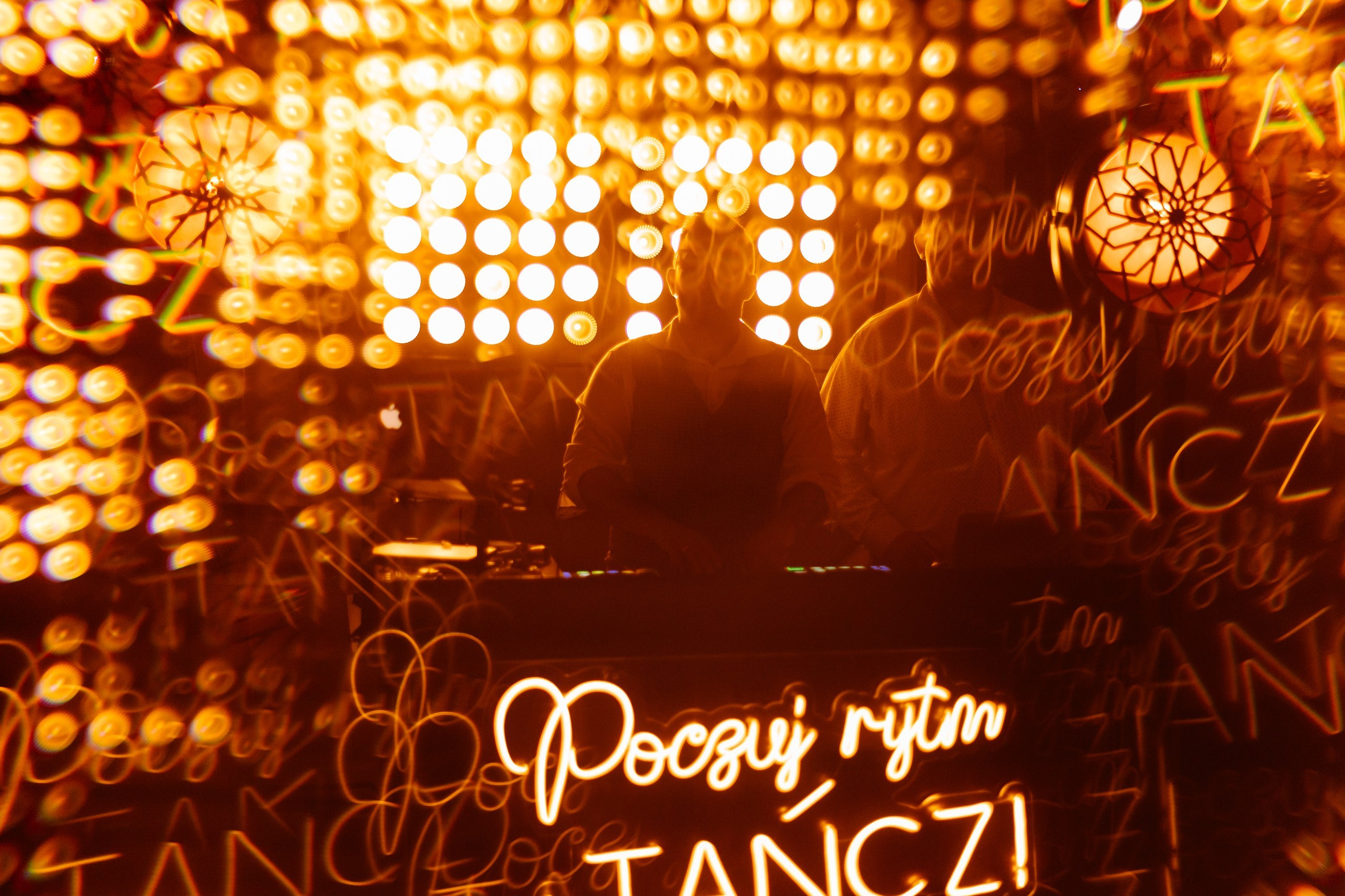 Beata ♡ Mikołaj. Fotograf Ślubny Warszawa - Sesje Biznesowe Rodzinne Eventy