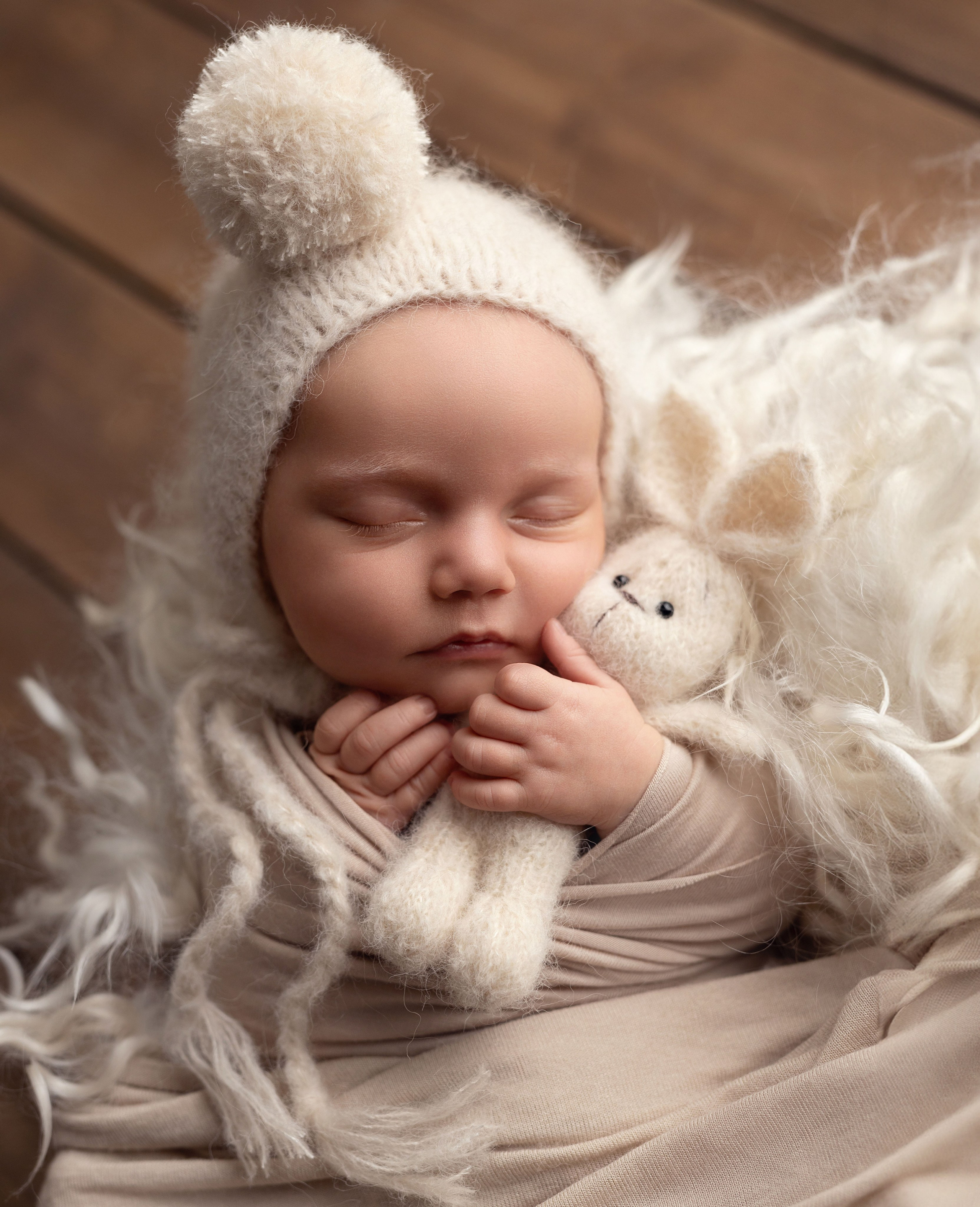 Newborn, kids, family photographer based near Zurich, Switzerland