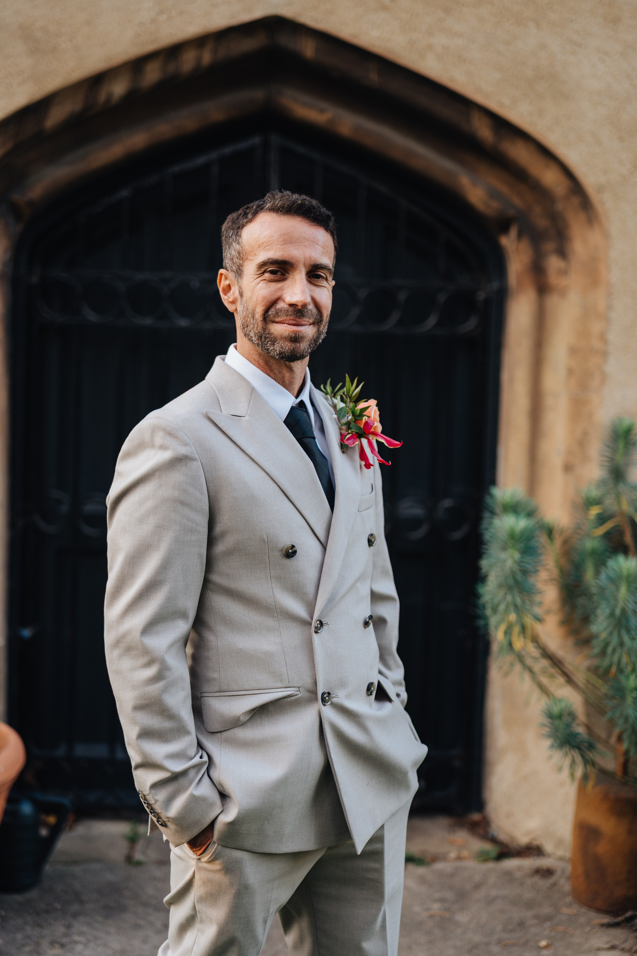 Irene and Juan. Wedding and family photographer in London